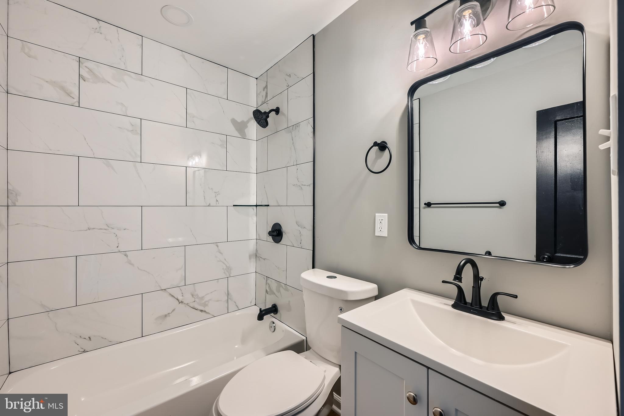 MERRITT HOMES - Residential