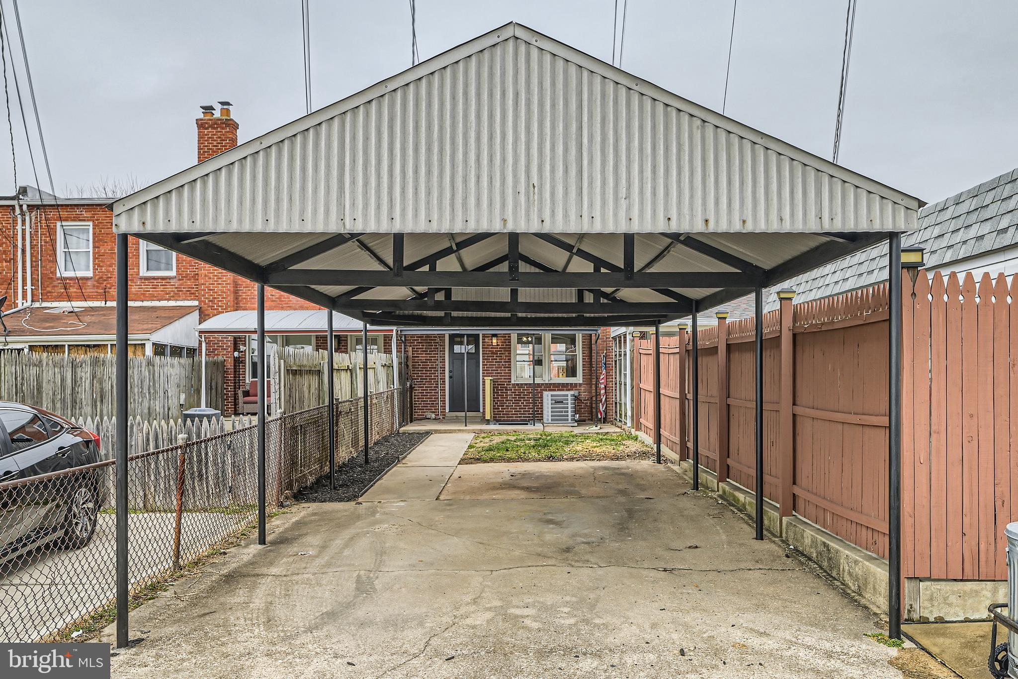 MERRITT HOMES - Residential