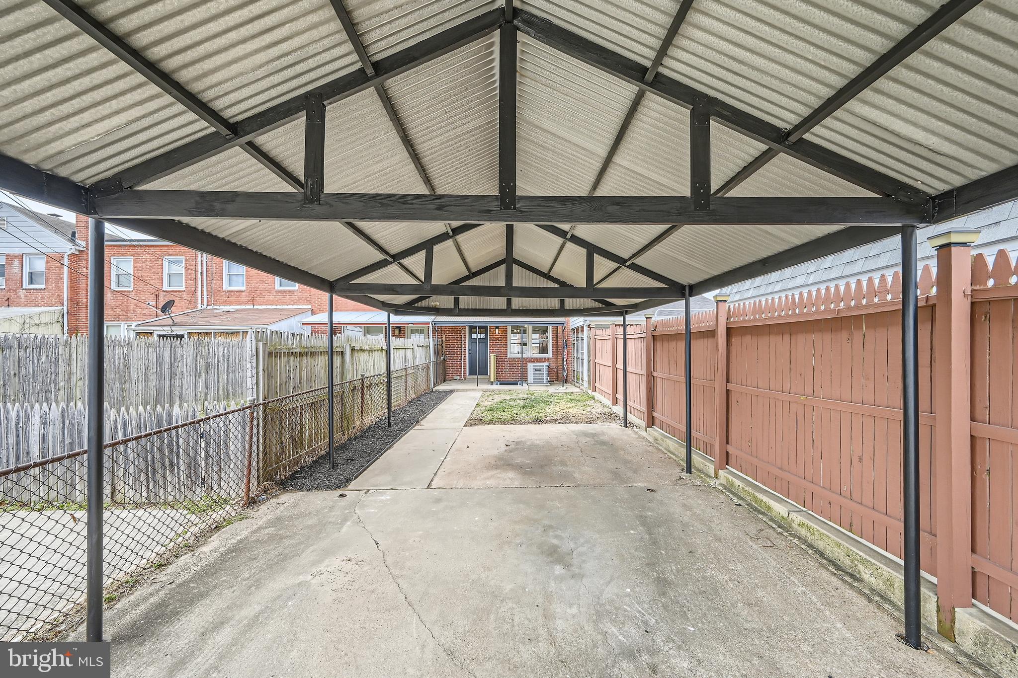 MERRITT HOMES - Residential