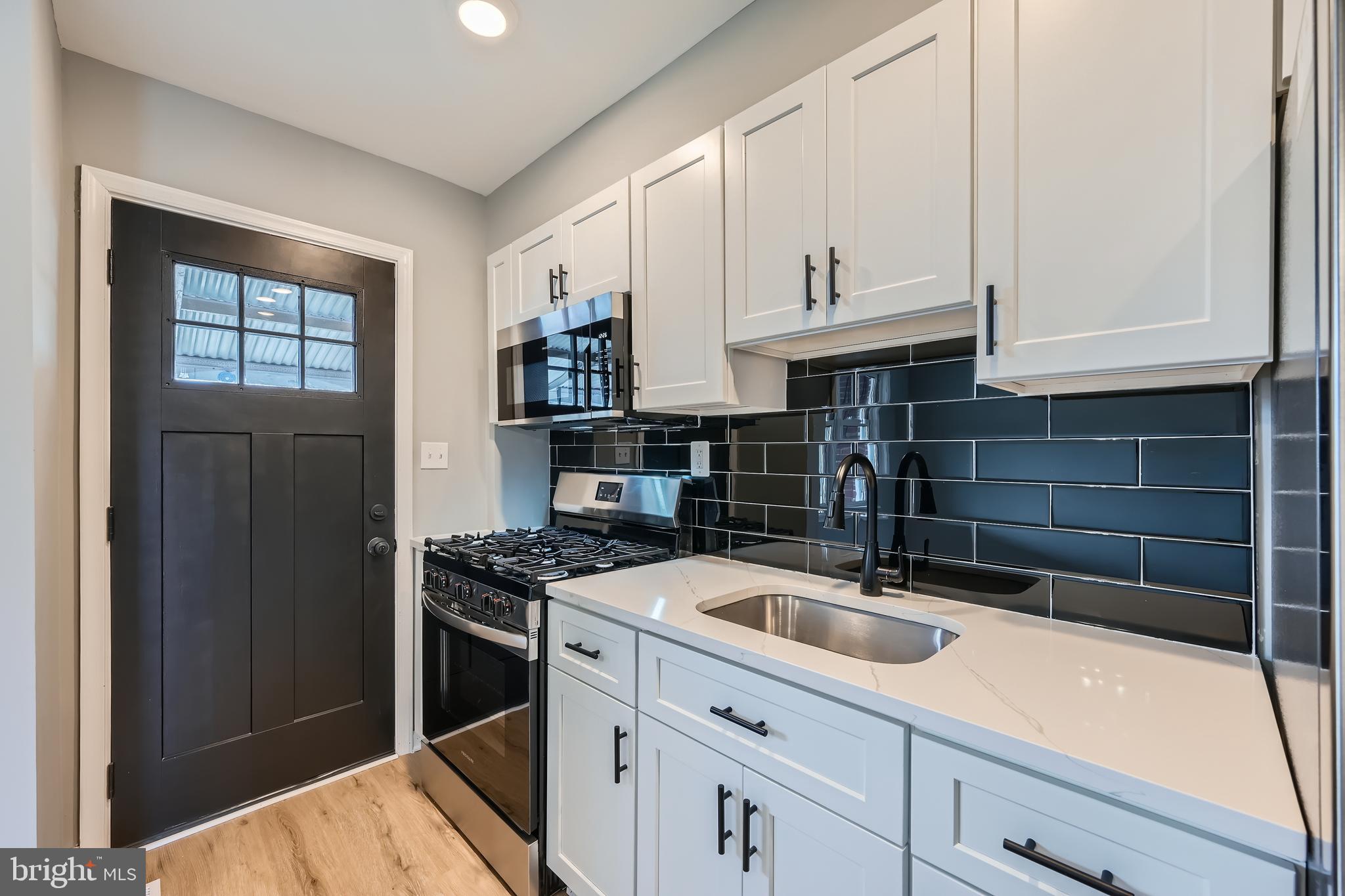 MERRITT HOMES - Residential