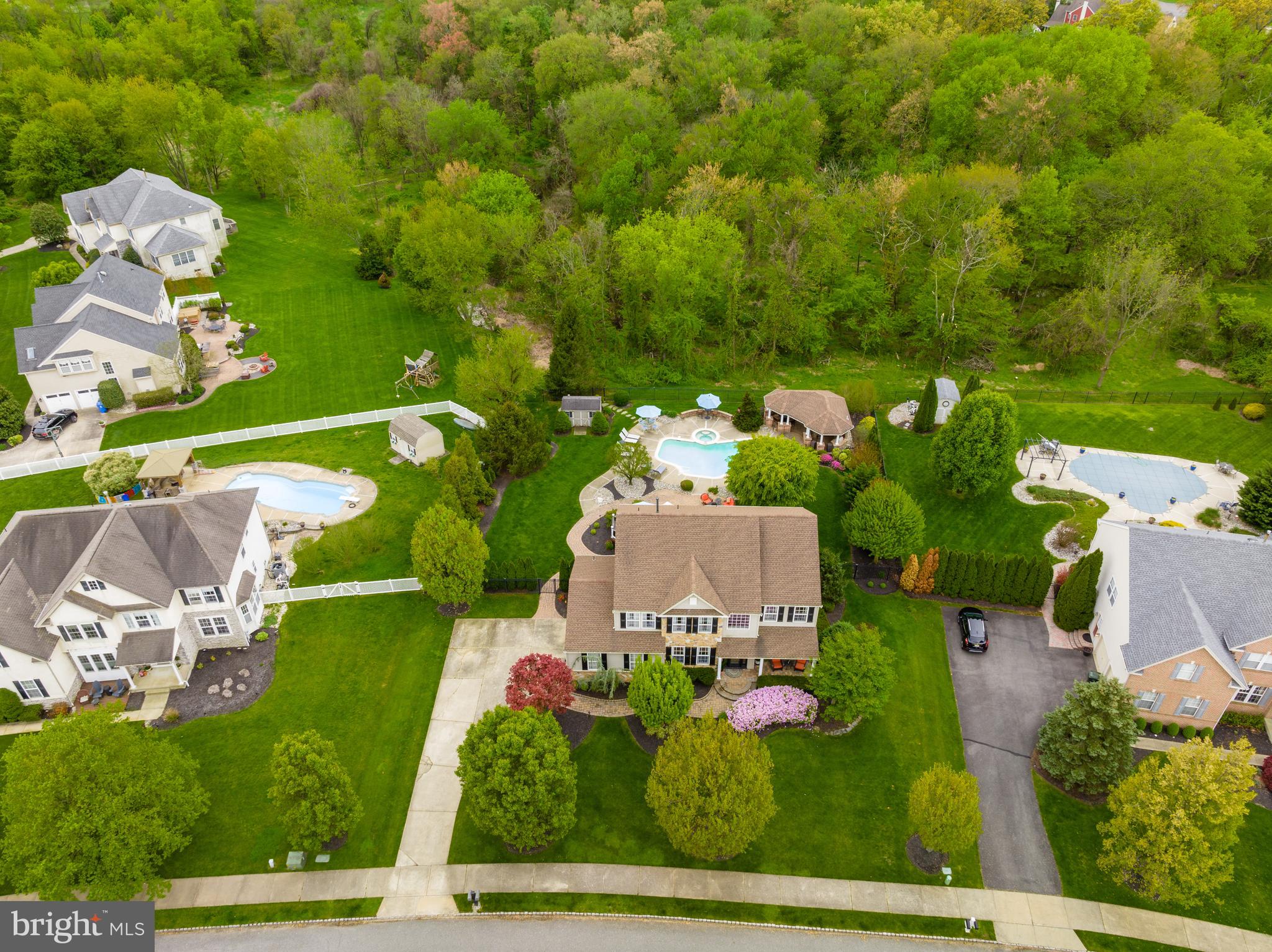 14 AMARYLLIS LANE