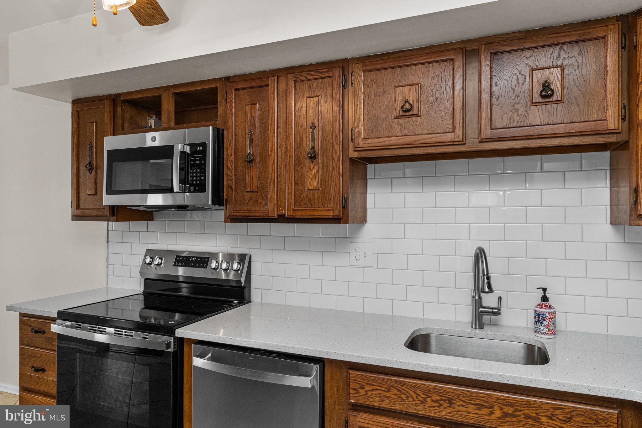 GREEN MEADOWS - Residential