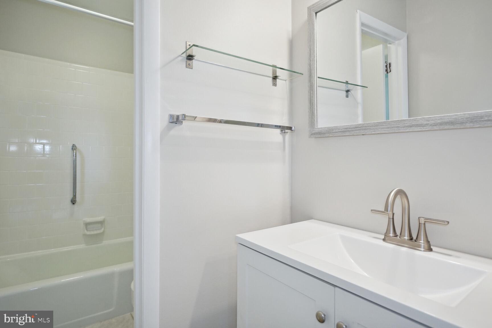 DUNN LORING GARDENS - Residential Lease