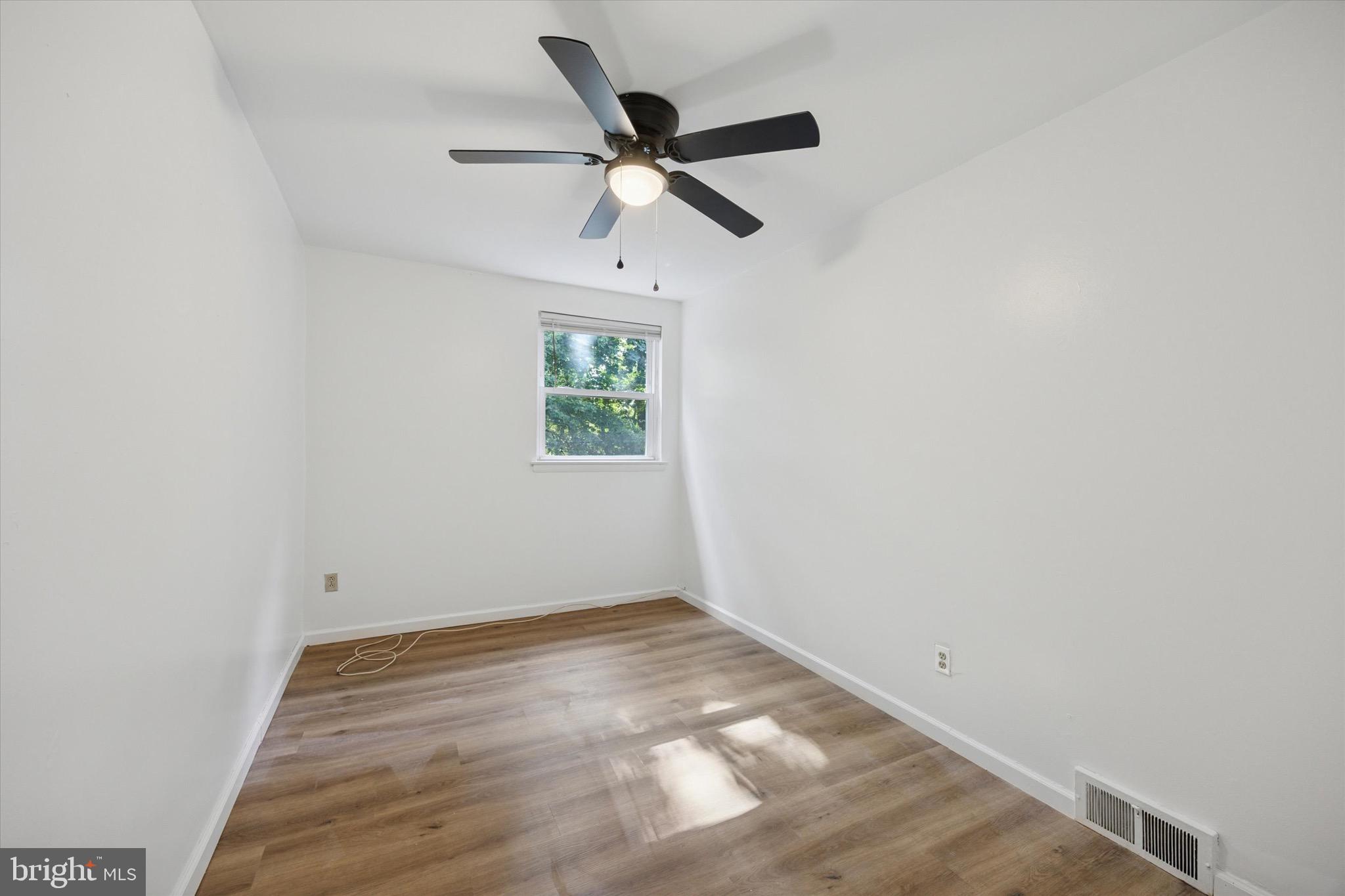 WYNNEFIELD HEIGHTS - Residential Lease