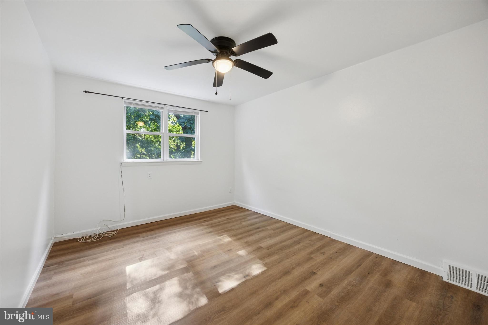 WYNNEFIELD HEIGHTS - Residential Lease