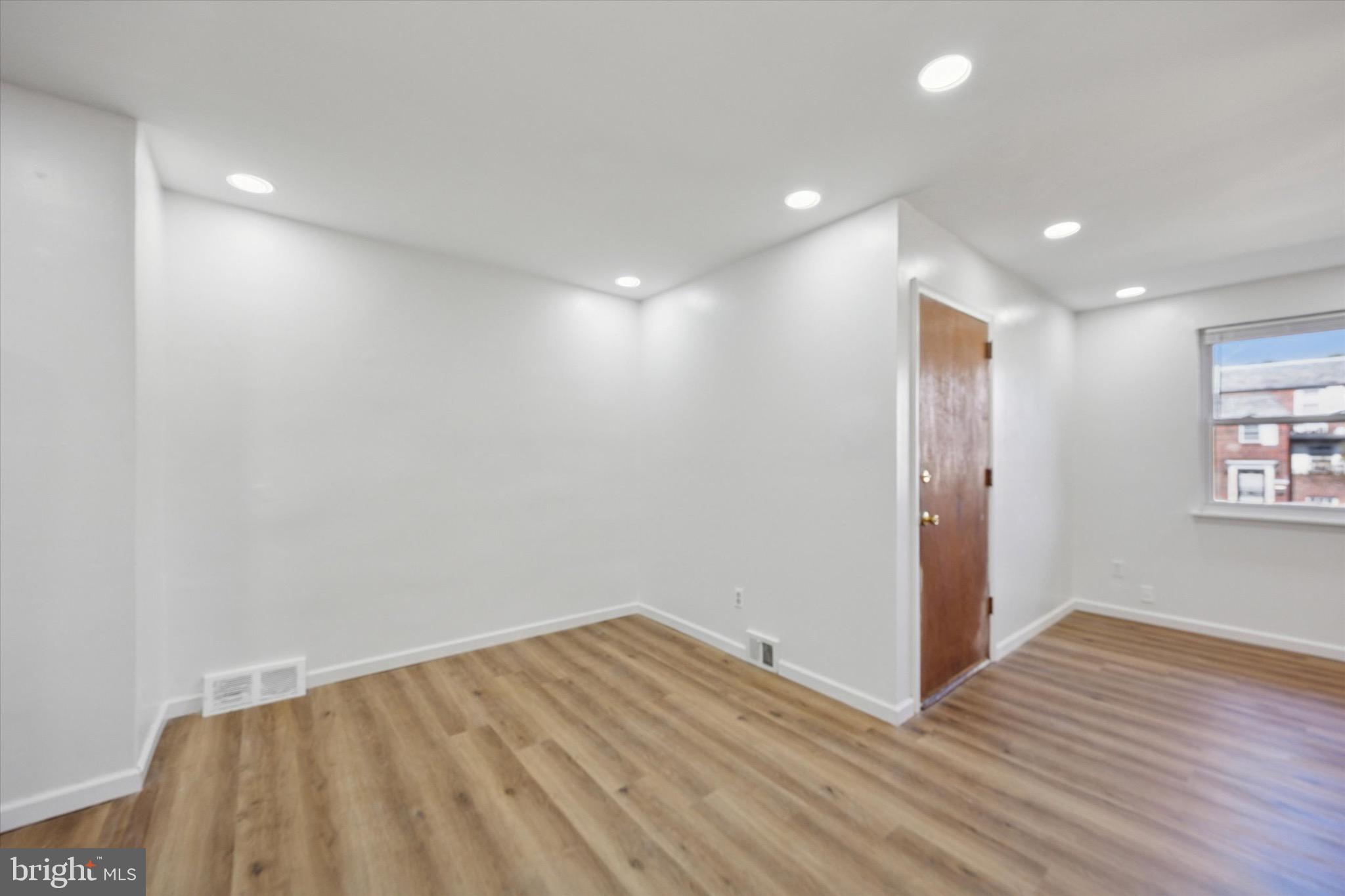 WYNNEFIELD HEIGHTS - Residential Lease