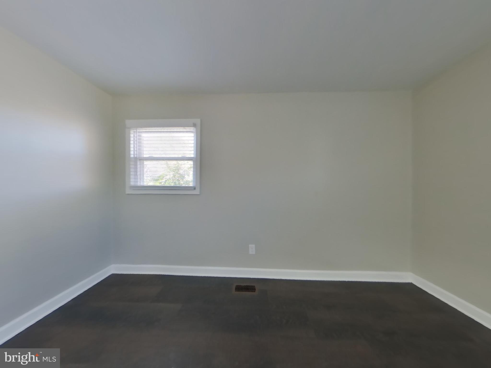 SKYLINE-3RD ADDN - Residential Lease