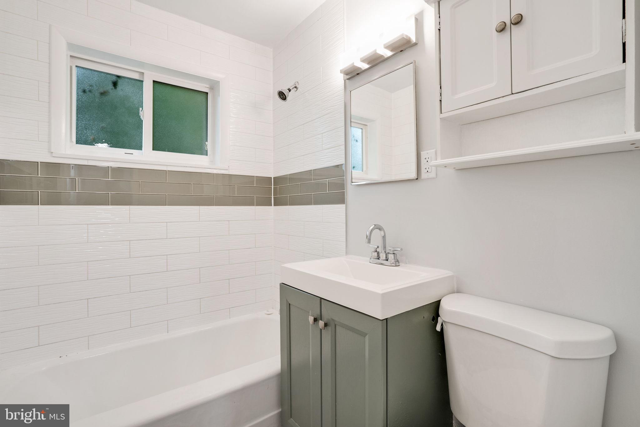 BROYHILL PARK - Residential