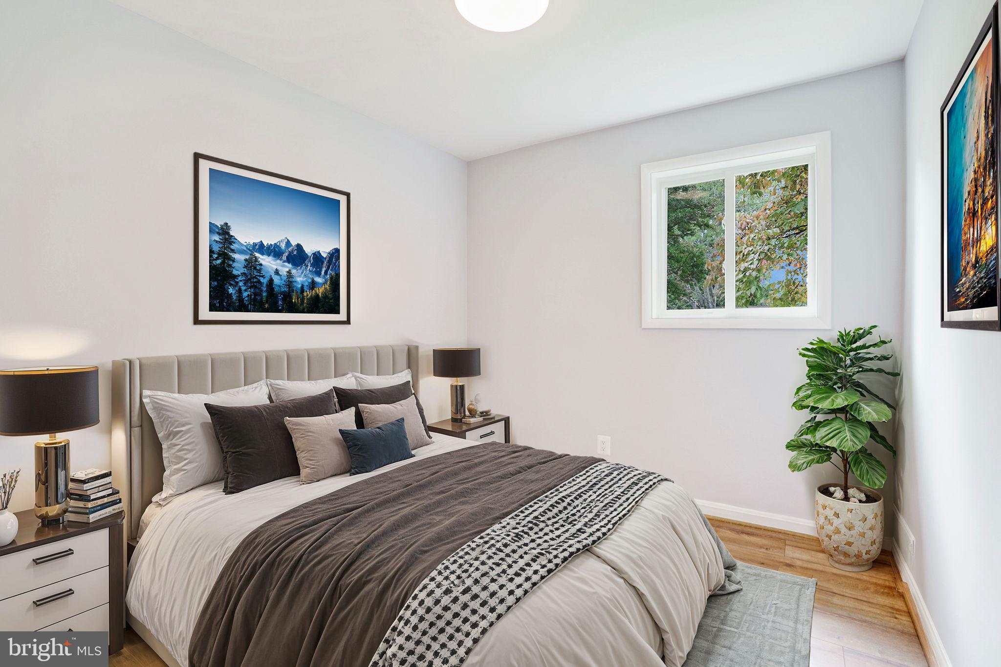 BROYHILL PARK - Residential