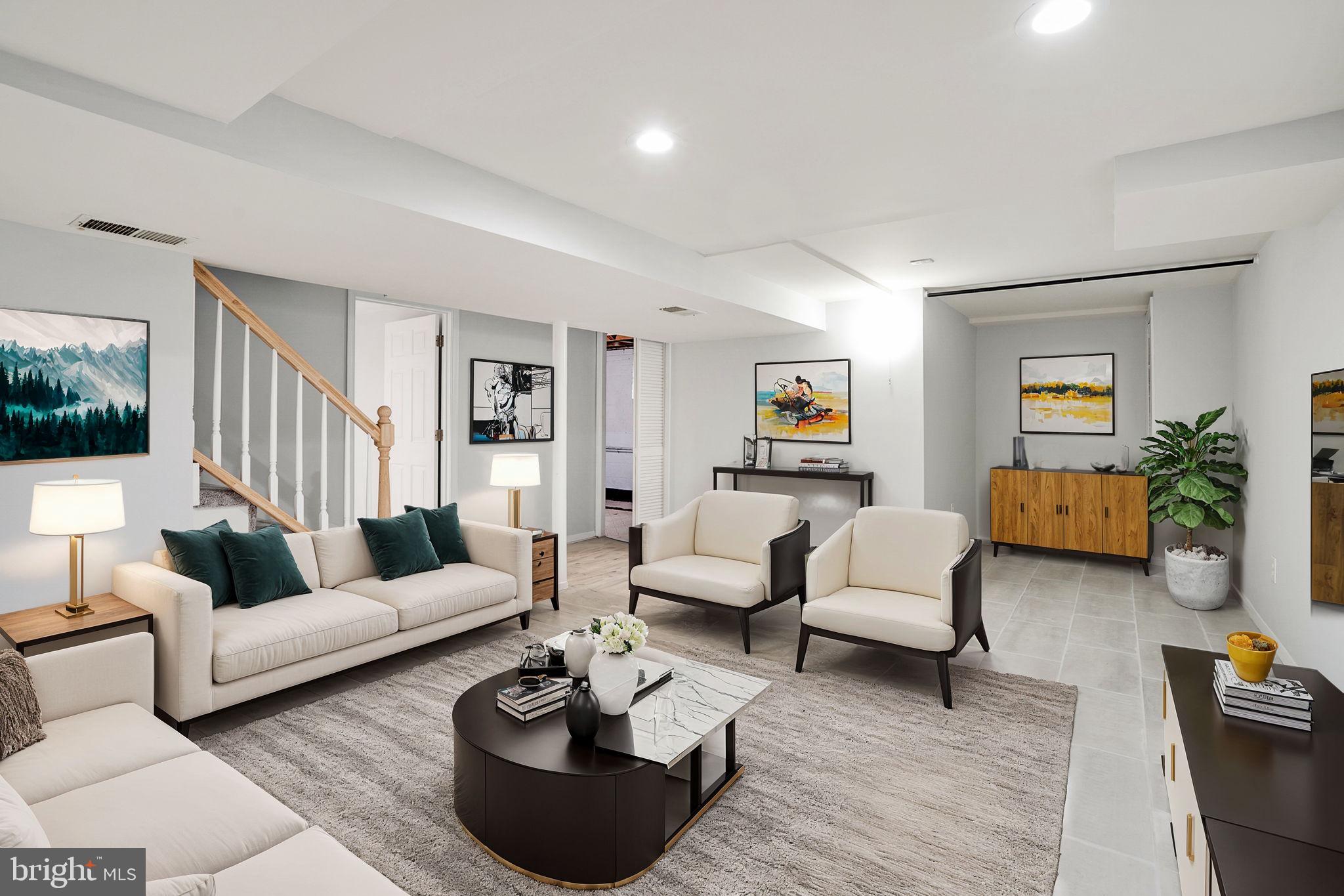 BROYHILL PARK - Residential