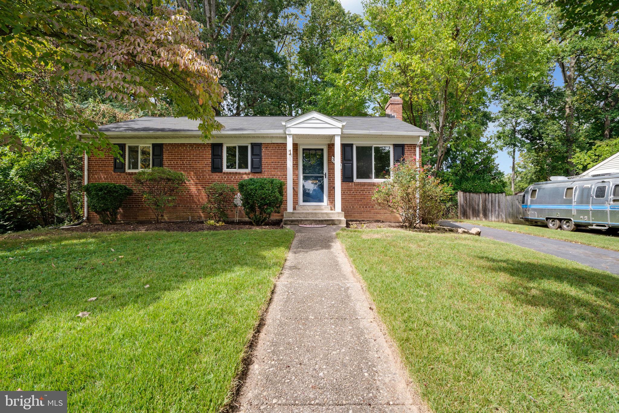 BROYHILL PARK - Residential