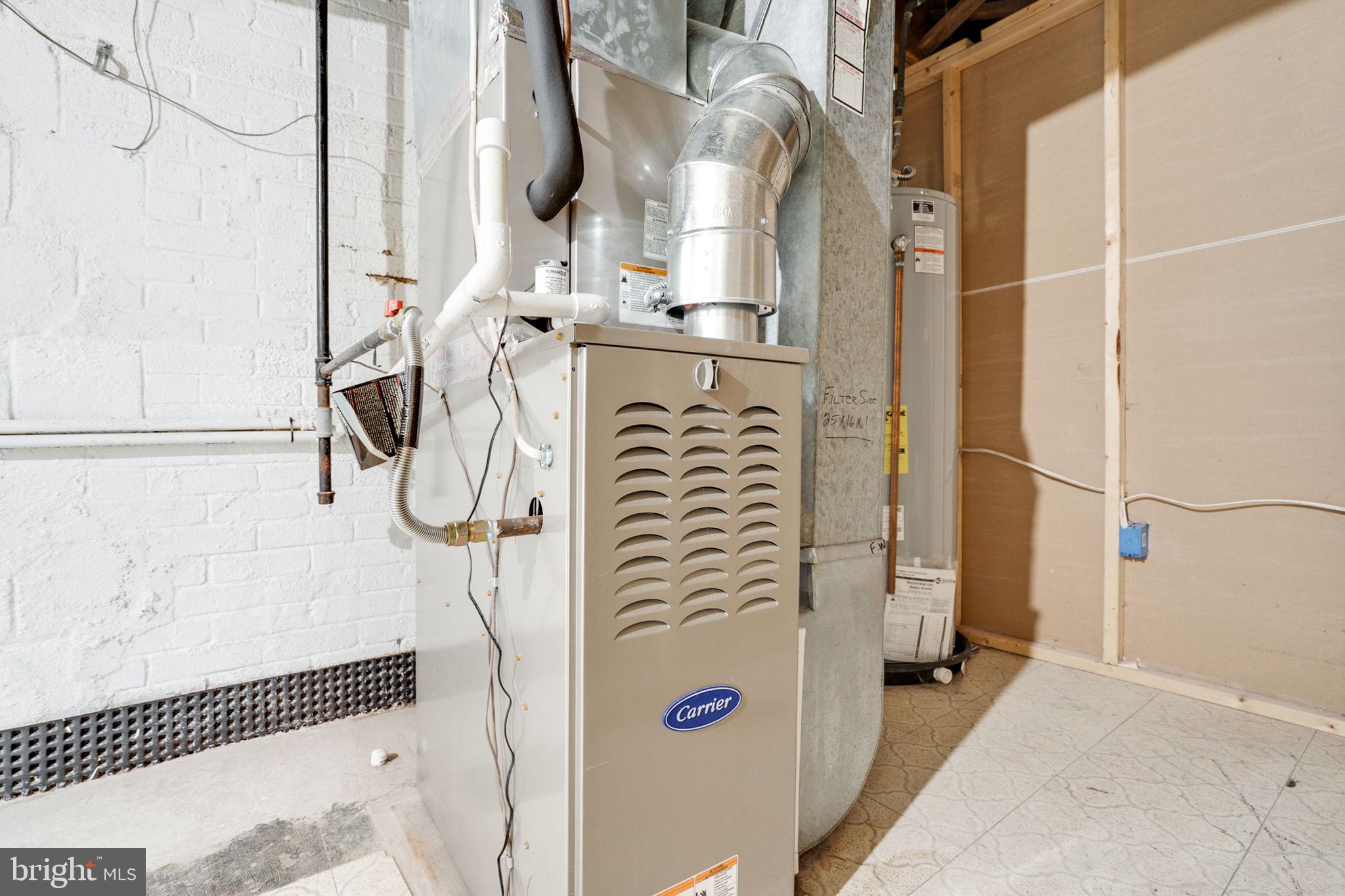 BROYHILL PARK - Residential