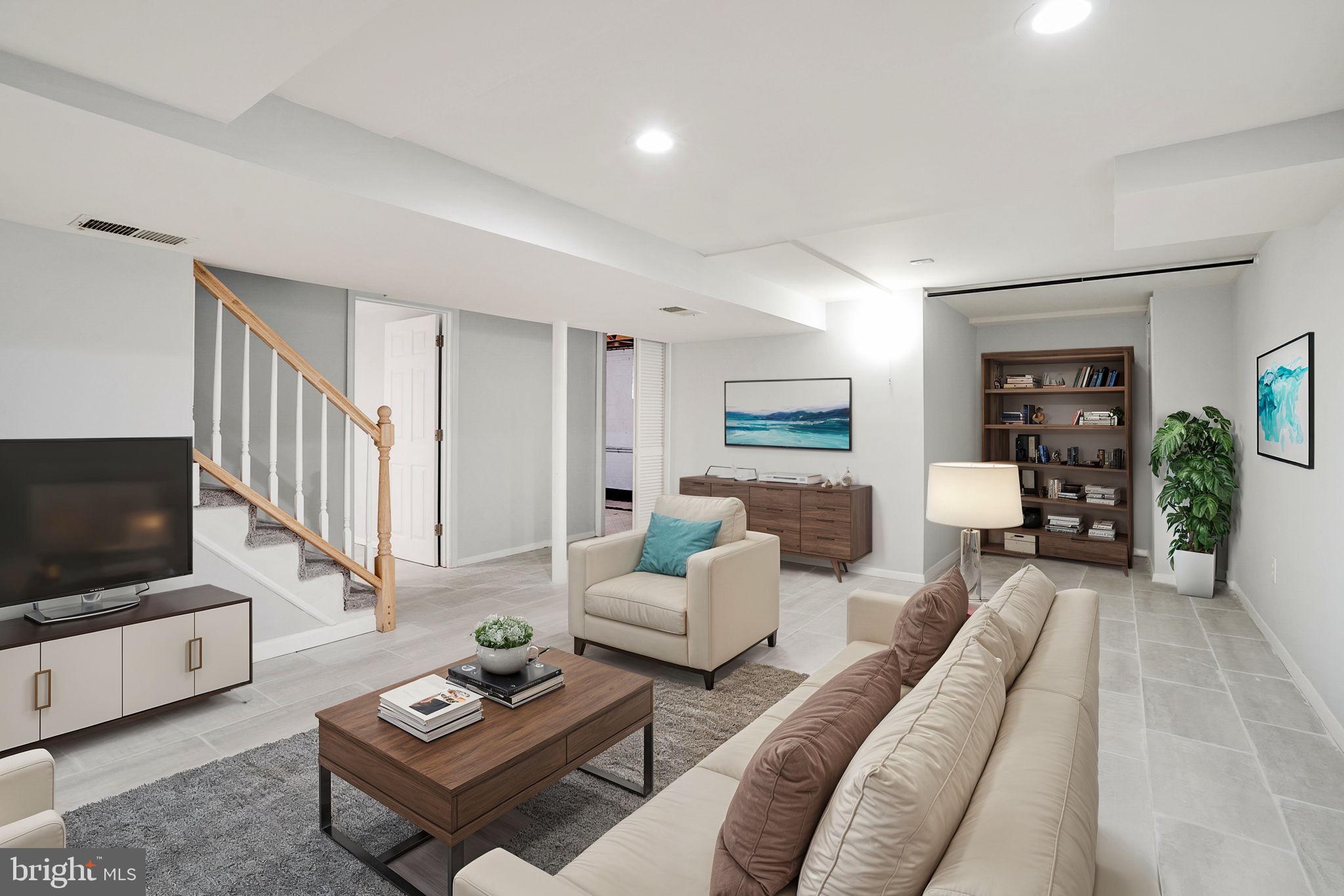 BROYHILL PARK - Residential