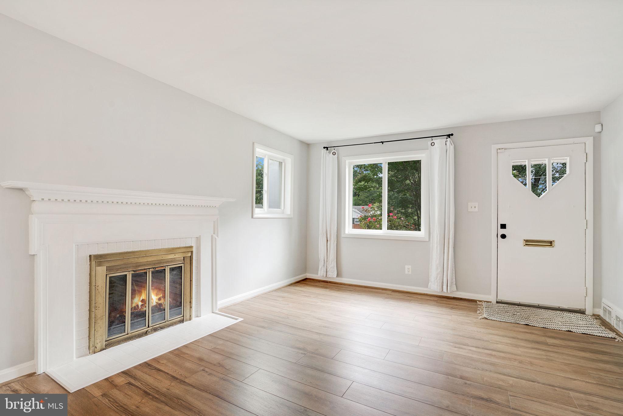 BROYHILL PARK - Residential