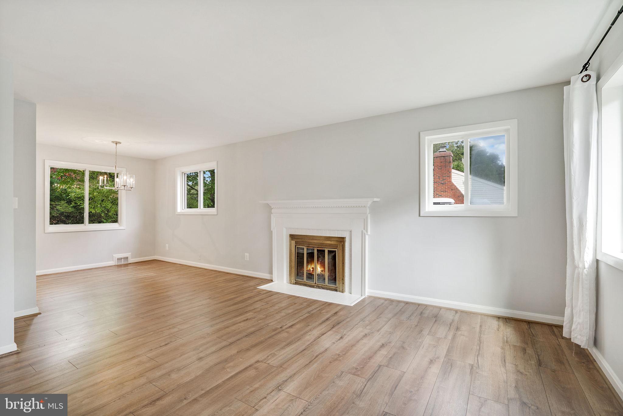 BROYHILL PARK - Residential