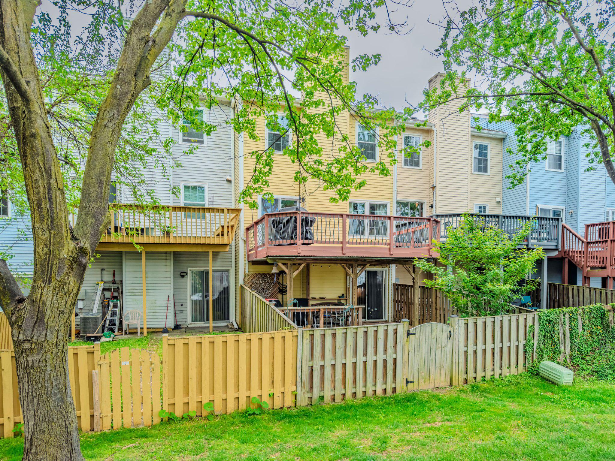 FERNSHIRE FARMS - Residential