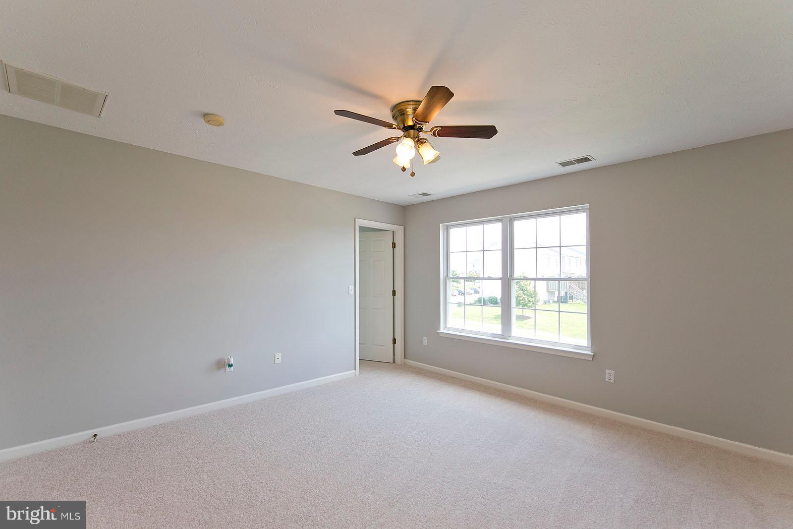 WINDSTONE - Residential Lease