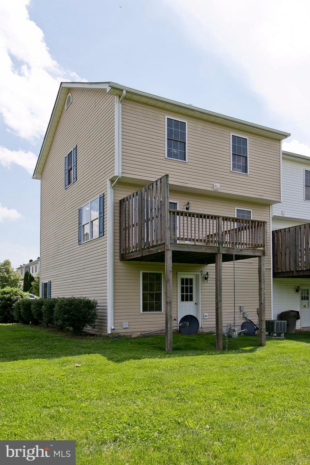 WINDSTONE - Residential Lease