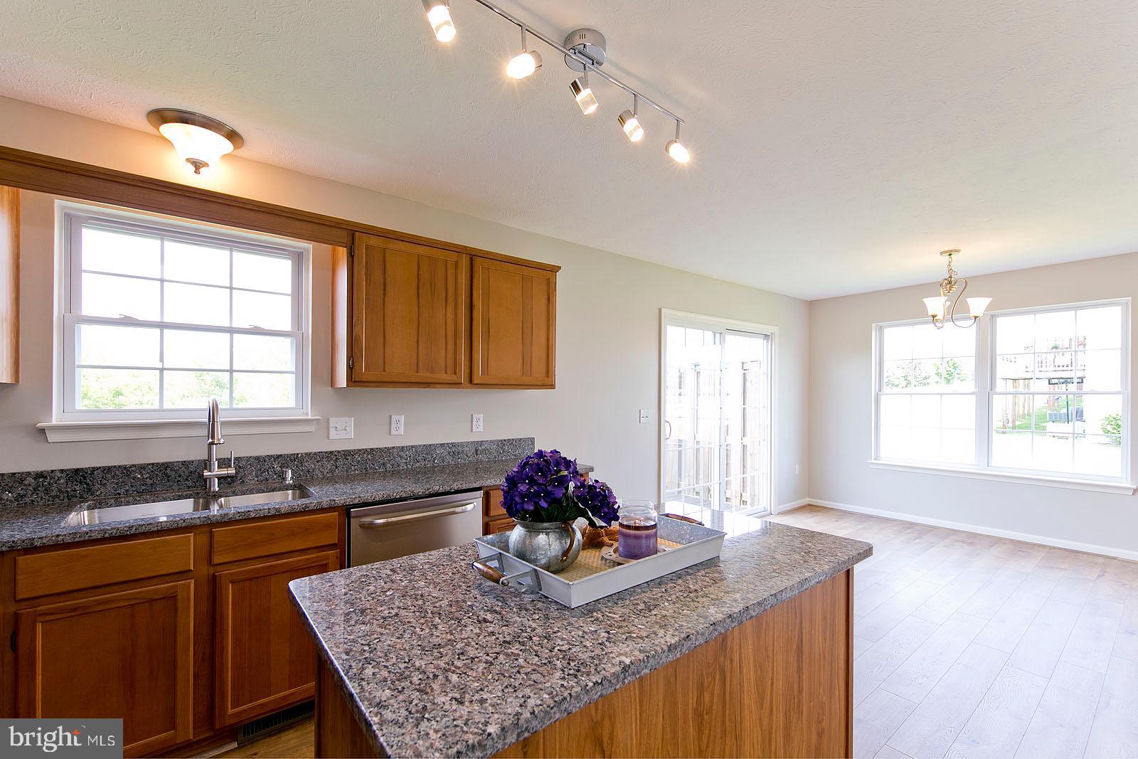 WINDSTONE - Residential Lease