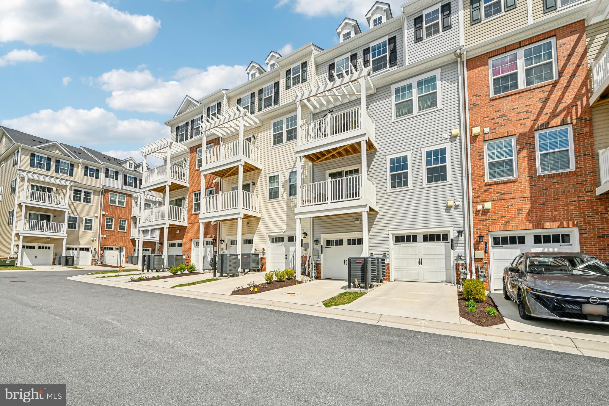 BALLARD GREEN - Residential