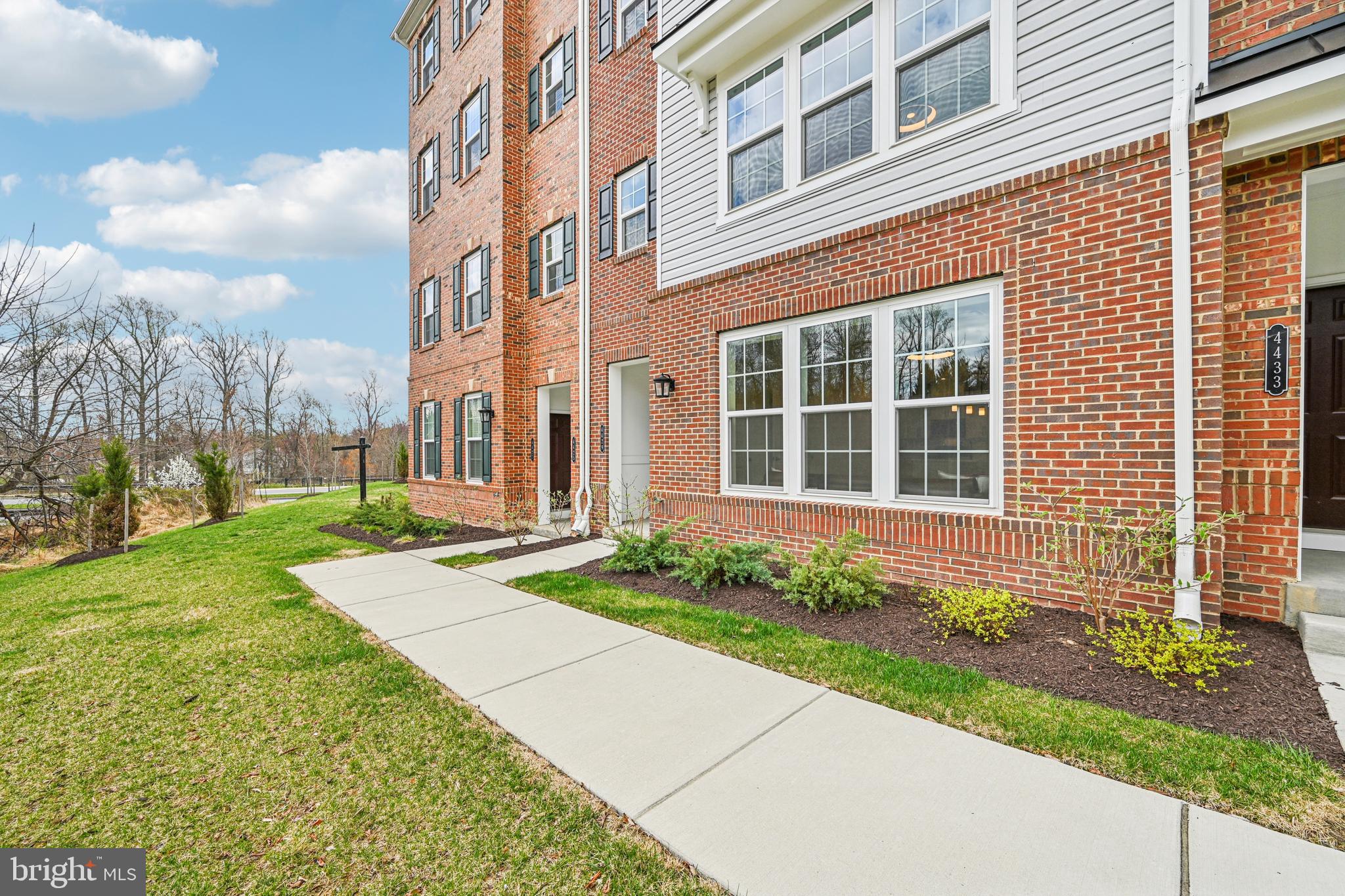 BALLARD GREEN - Residential