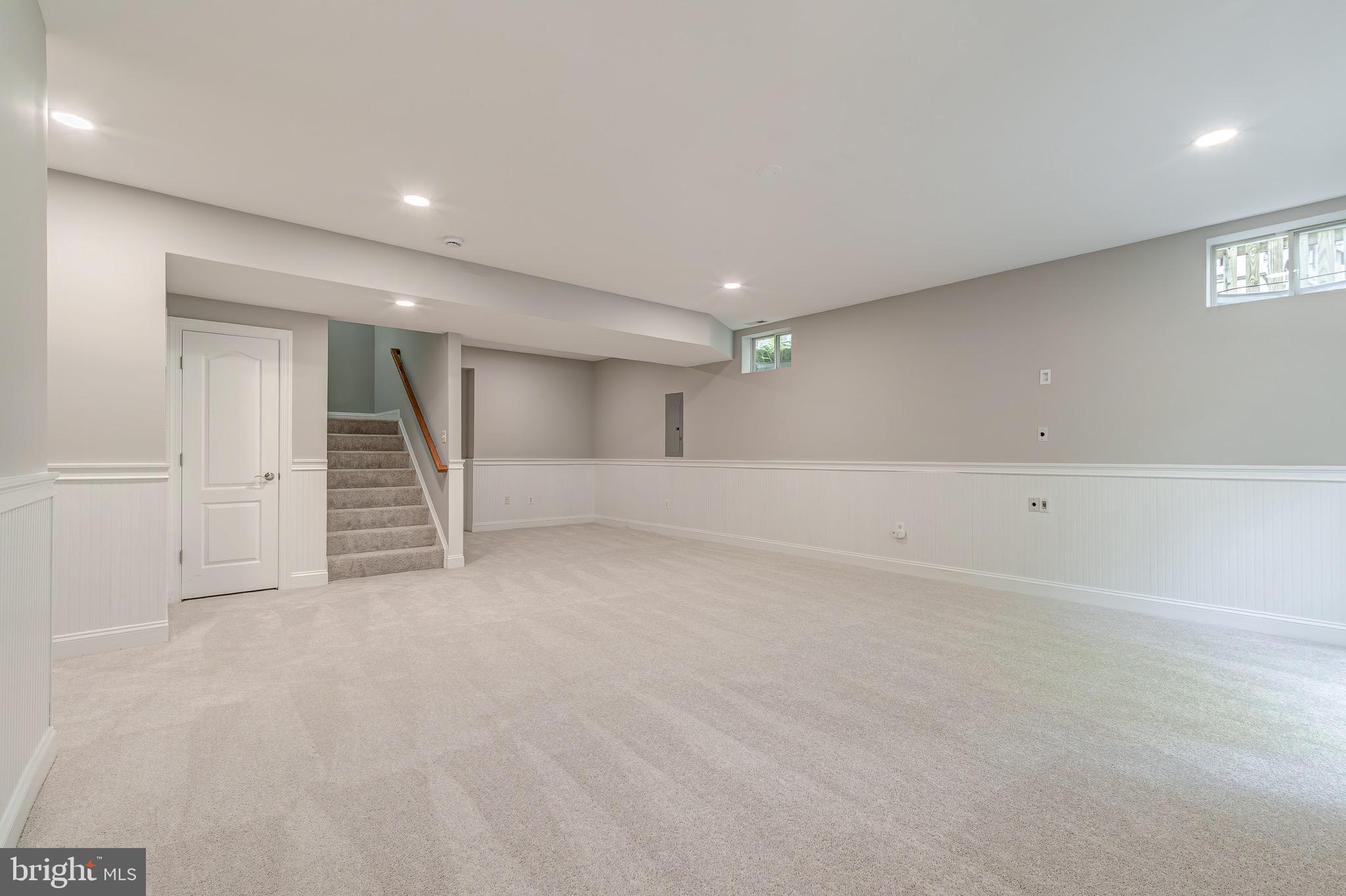 HAMLET AT LEESBURG - Residential