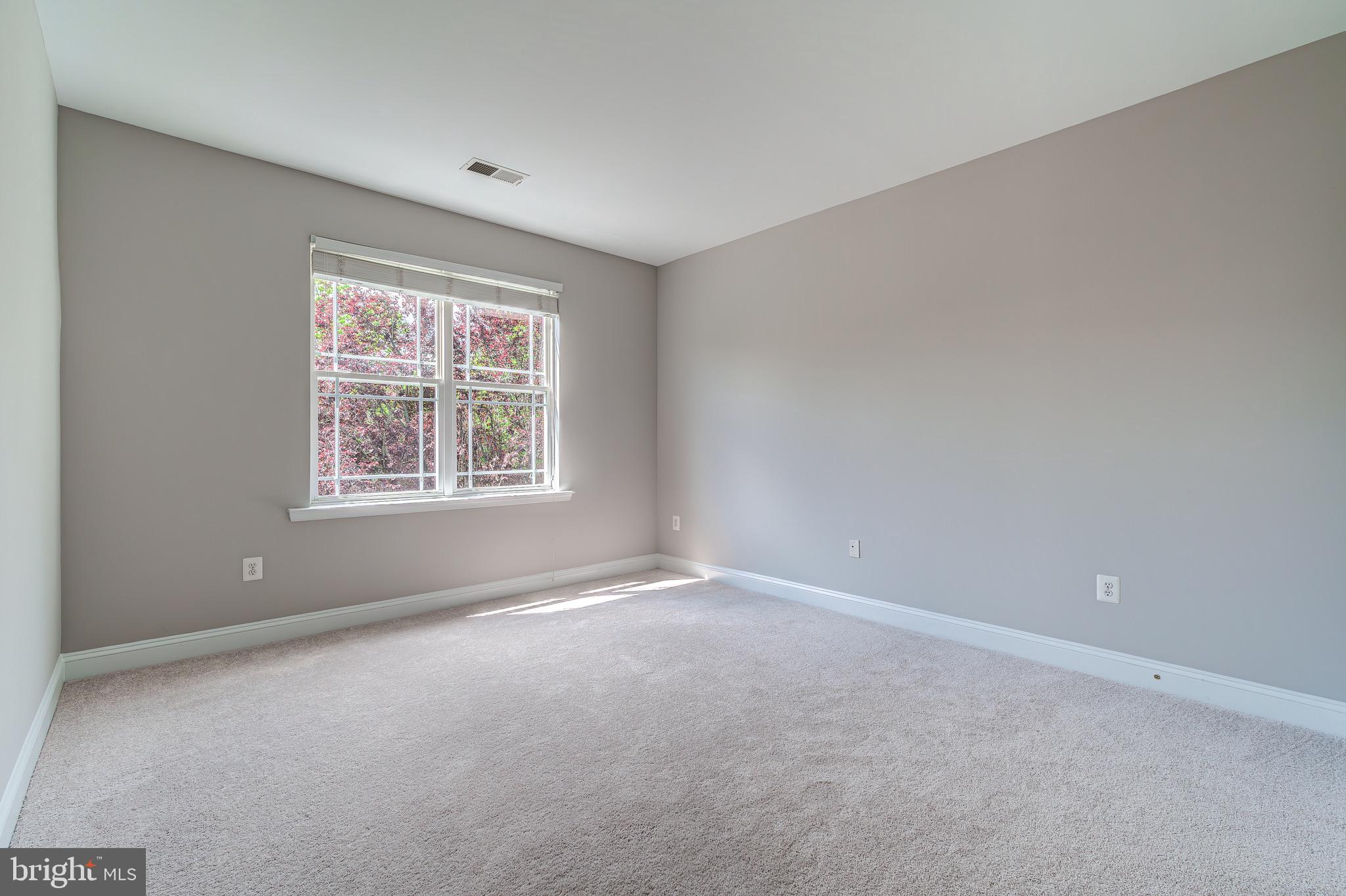 HAMLET AT LEESBURG - Residential