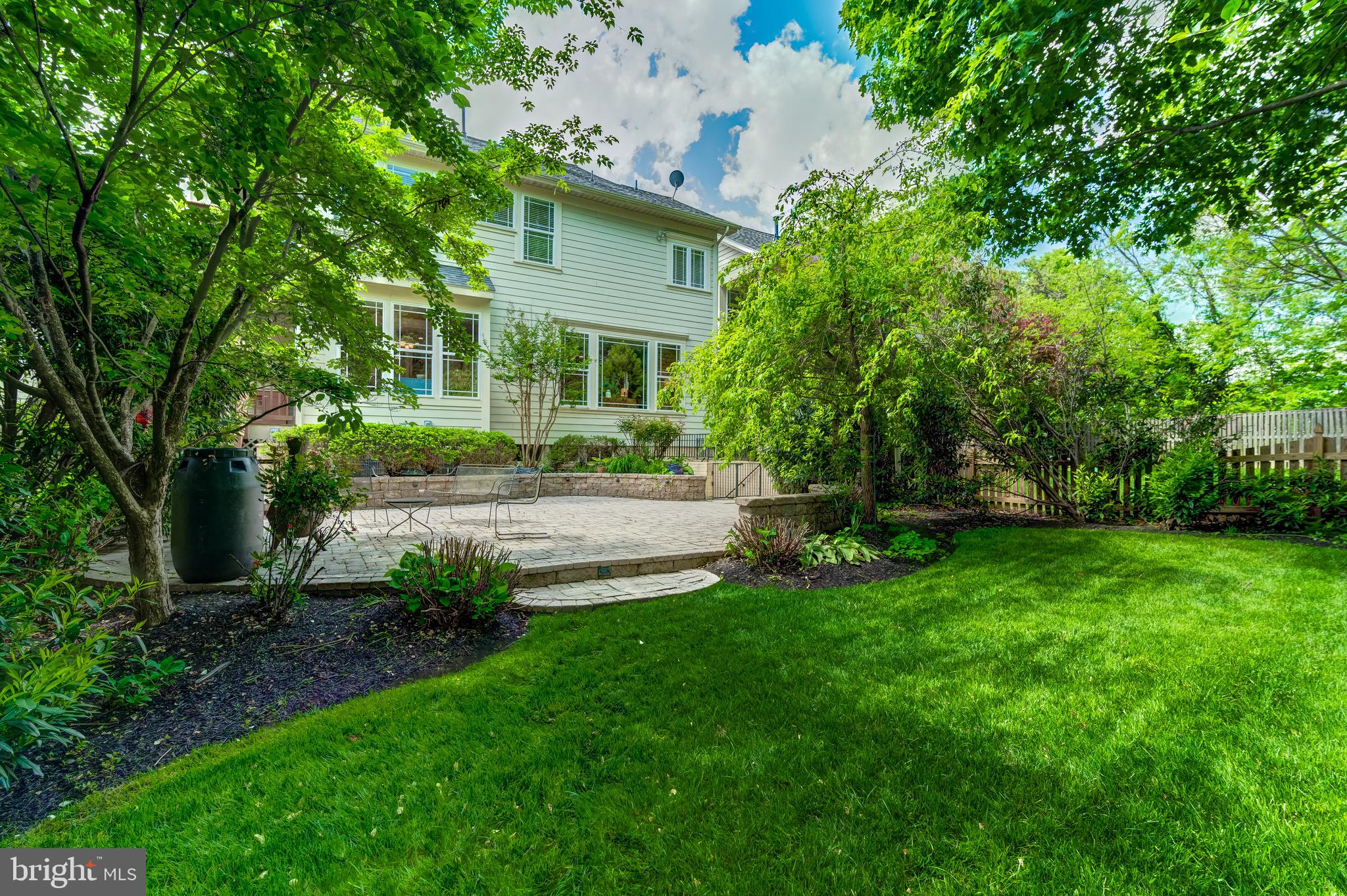 HAMLET AT LEESBURG - Residential