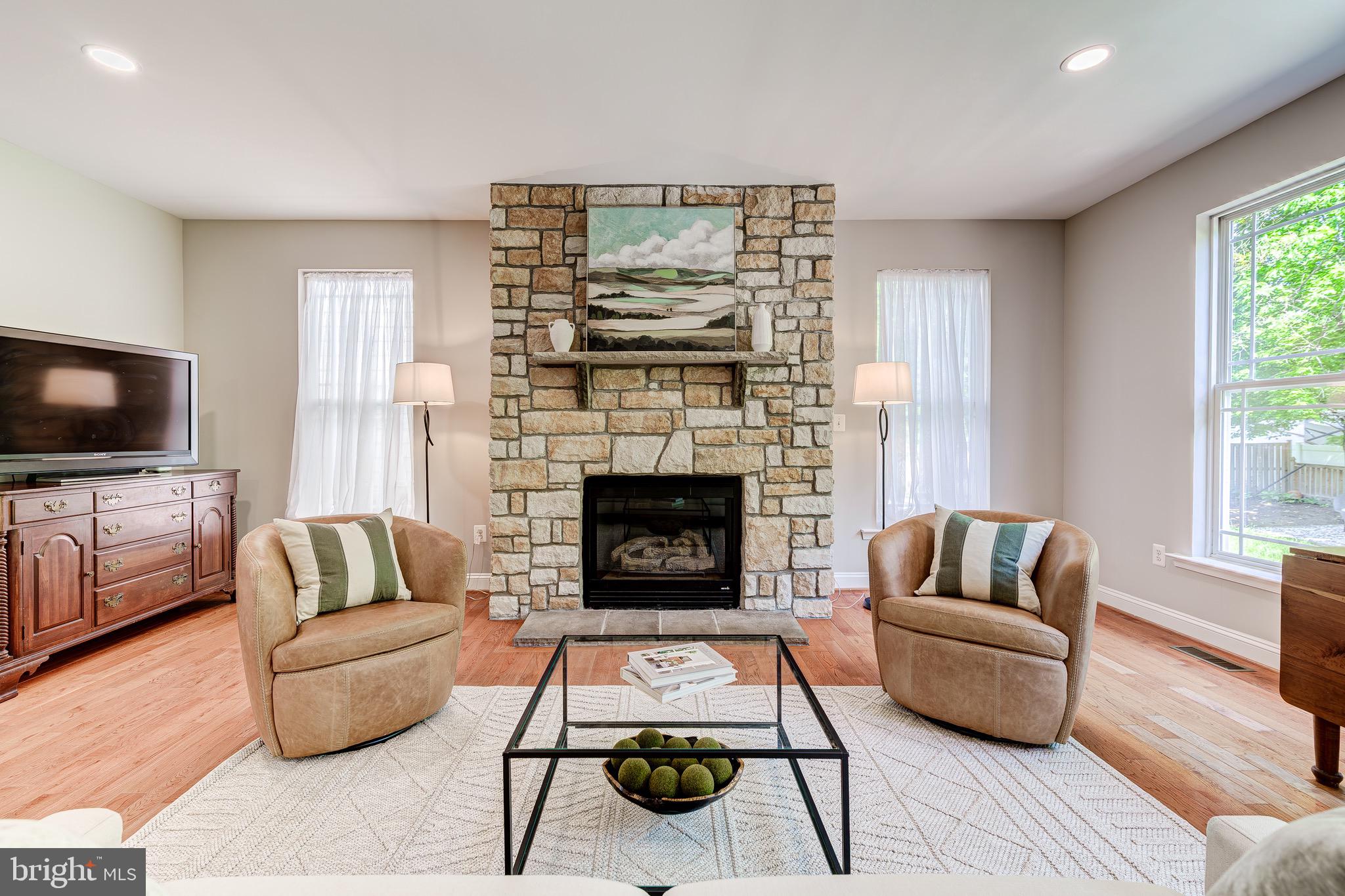 HAMLET AT LEESBURG - Residential