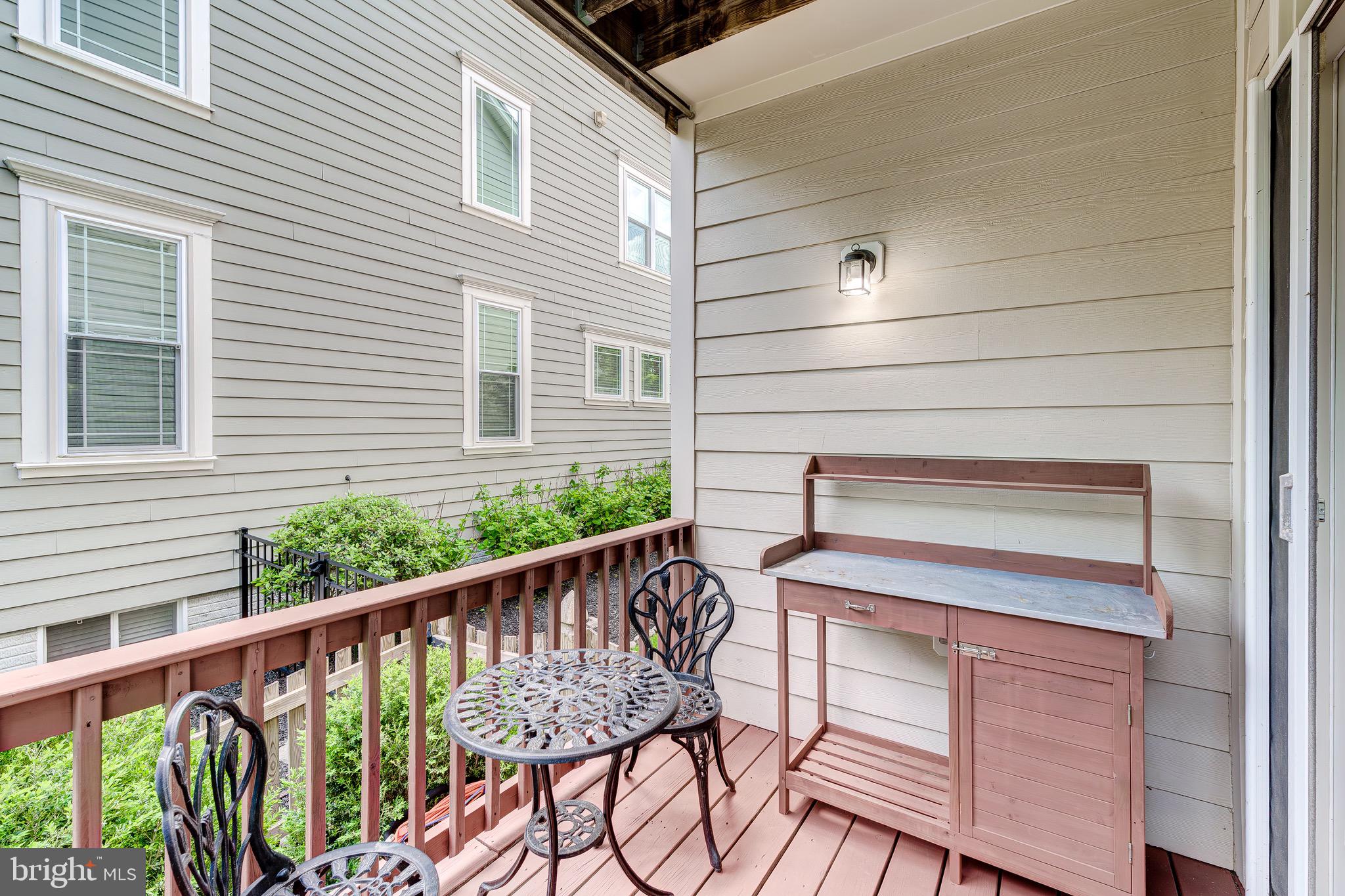 HAMLET AT LEESBURG - Residential