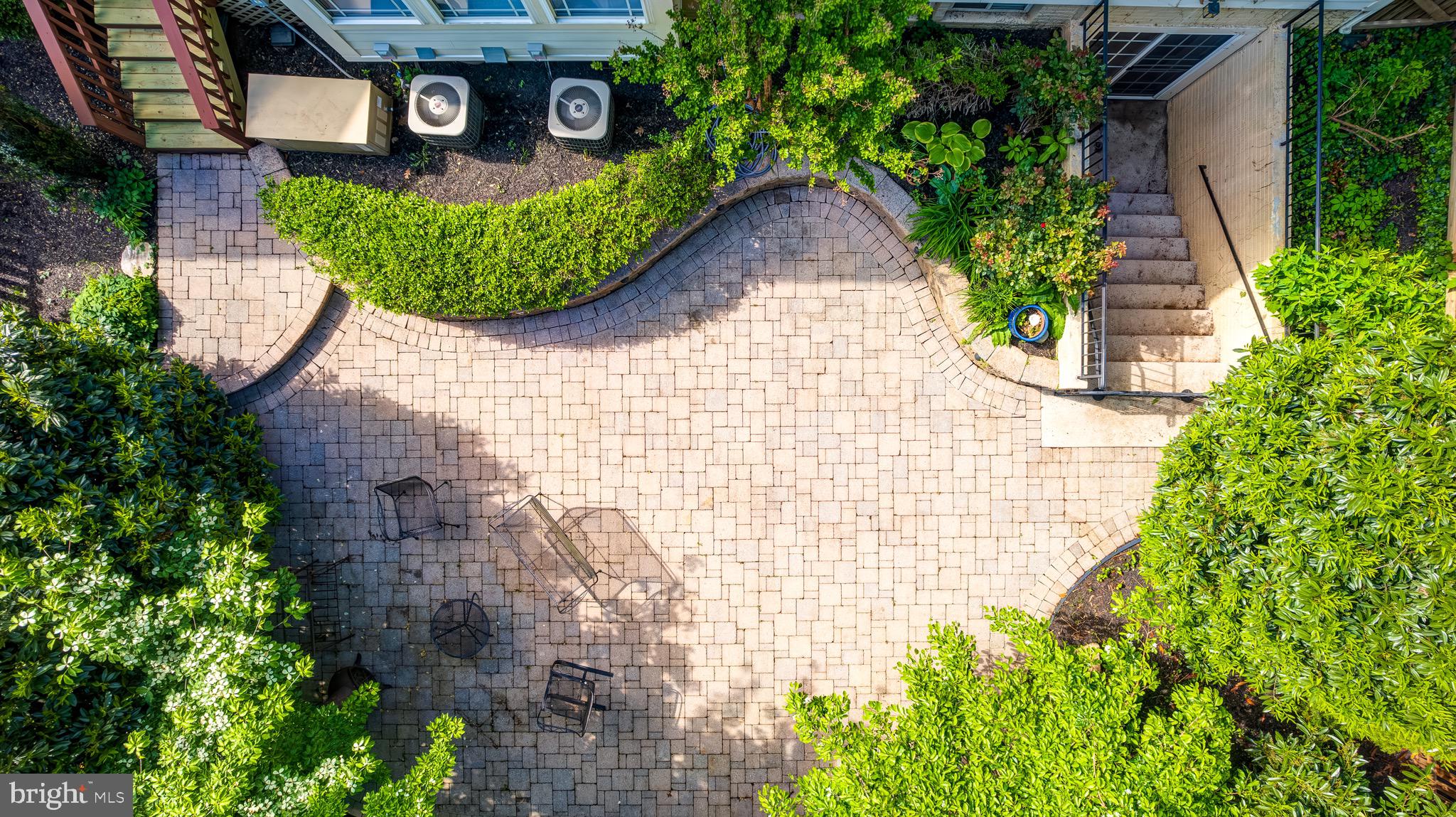 HAMLET AT LEESBURG - Residential