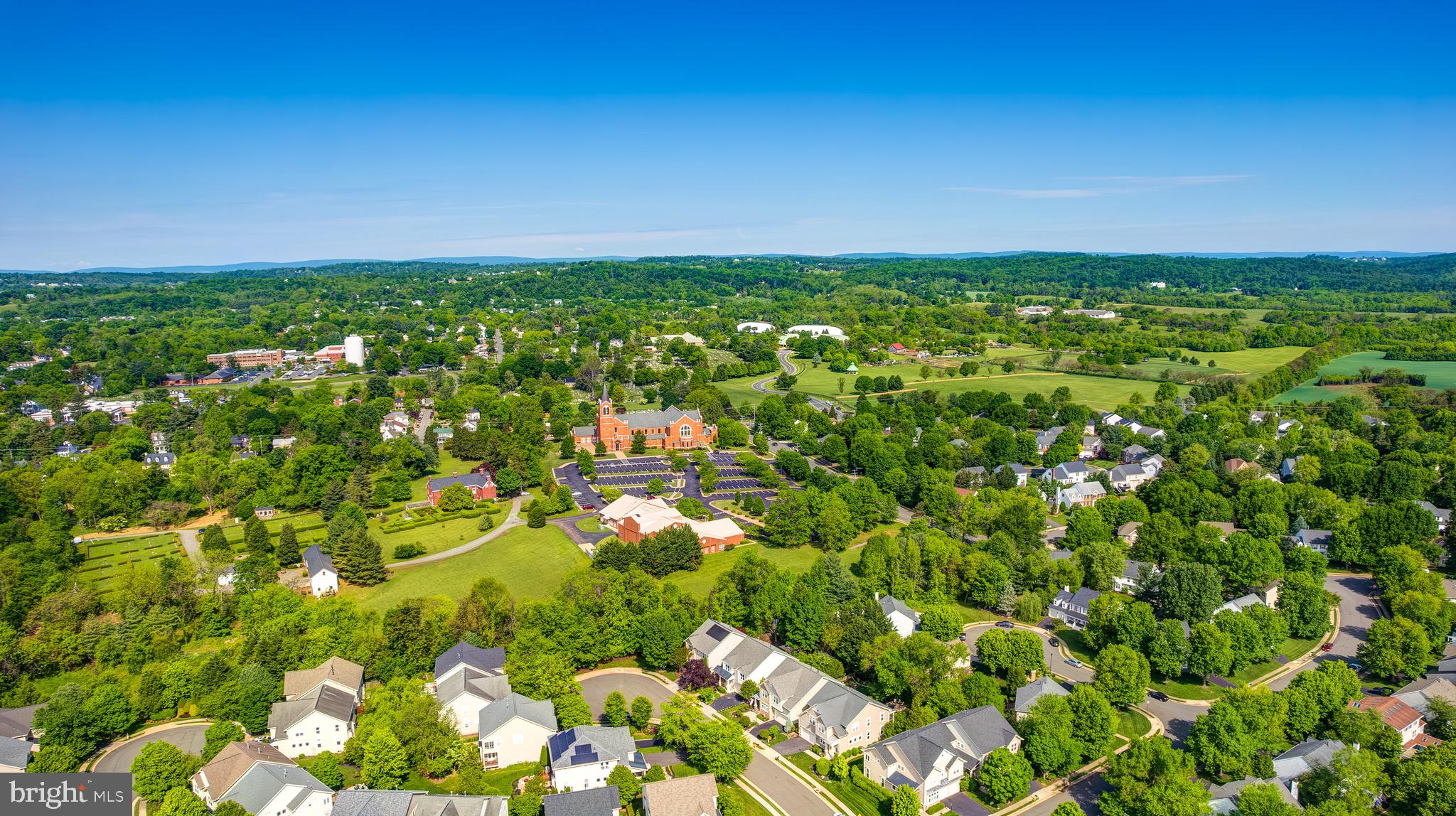 HAMLET AT LEESBURG - Residential