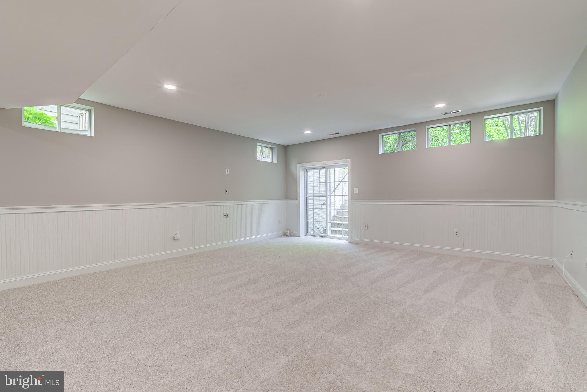 HAMLET AT LEESBURG - Residential