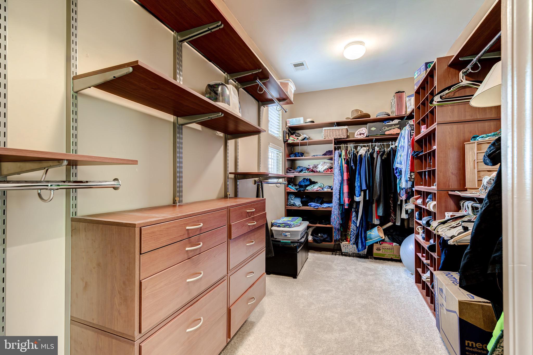 HAMLET AT LEESBURG - Residential