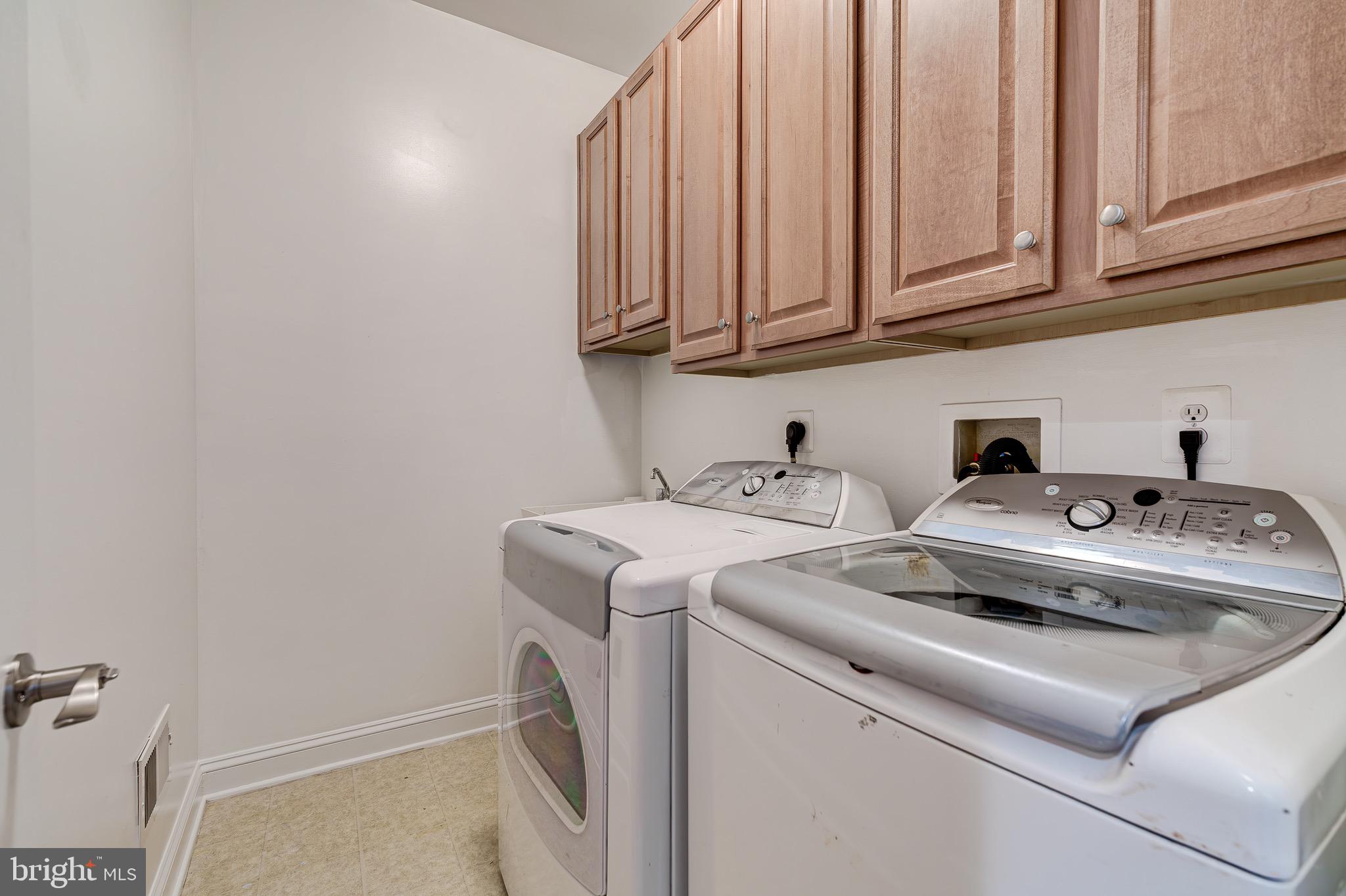 HAMLET AT LEESBURG - Residential