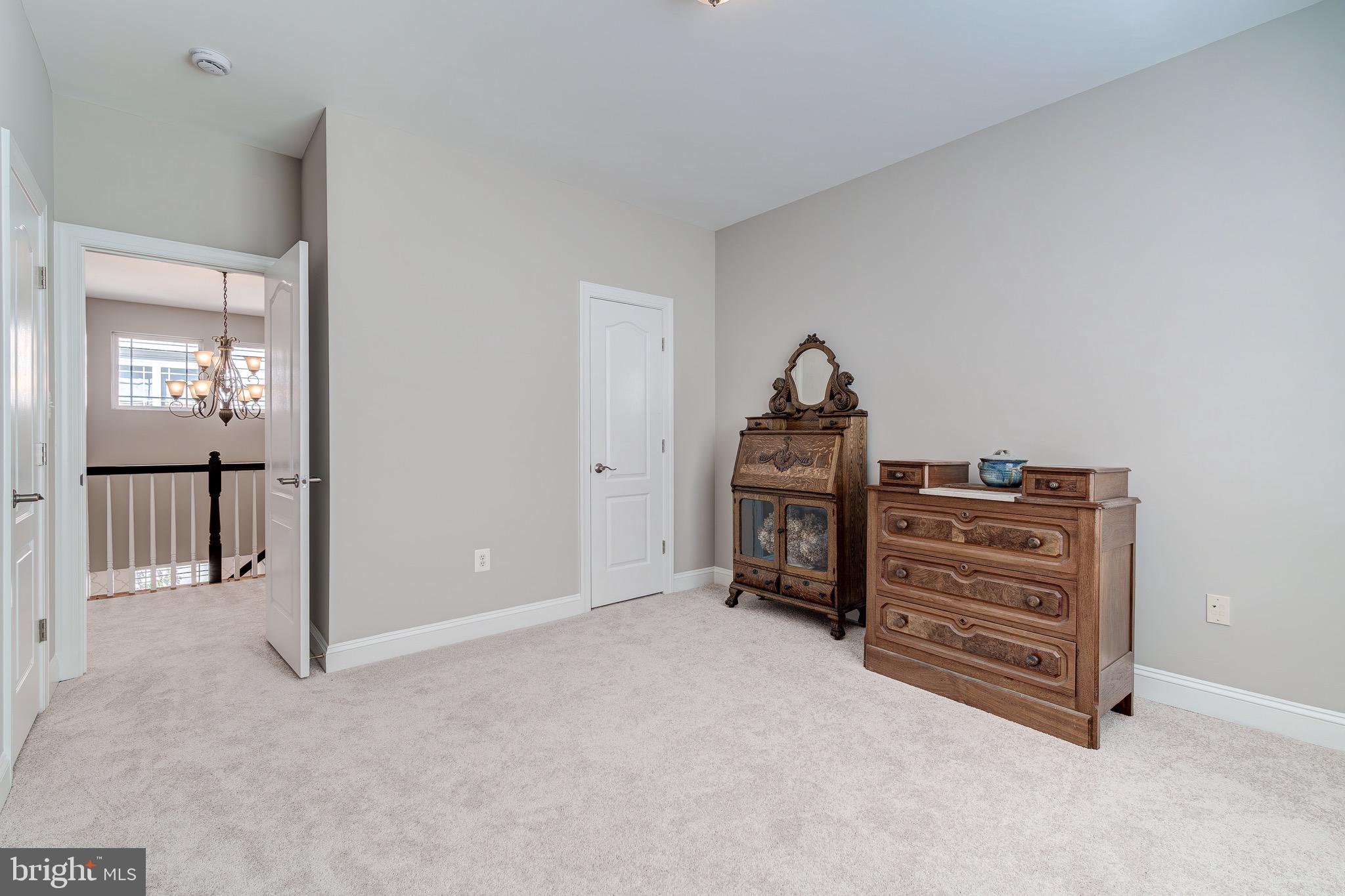 HAMLET AT LEESBURG - Residential