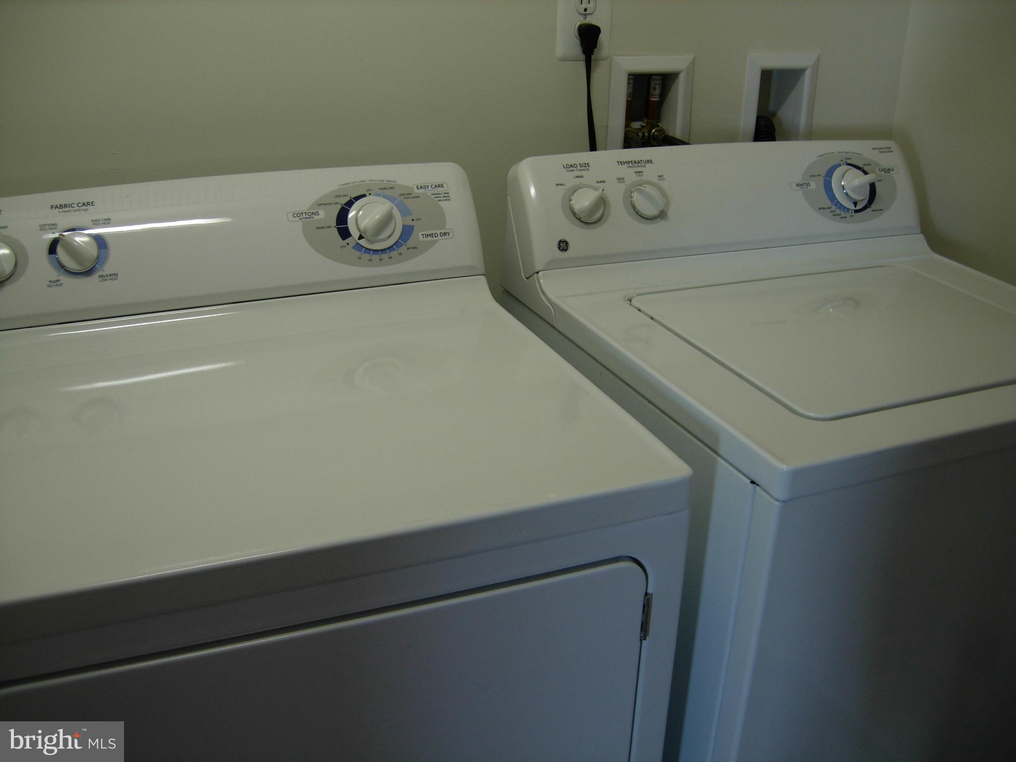 LANSDOWNE TOWN CENTER - Residential Lease