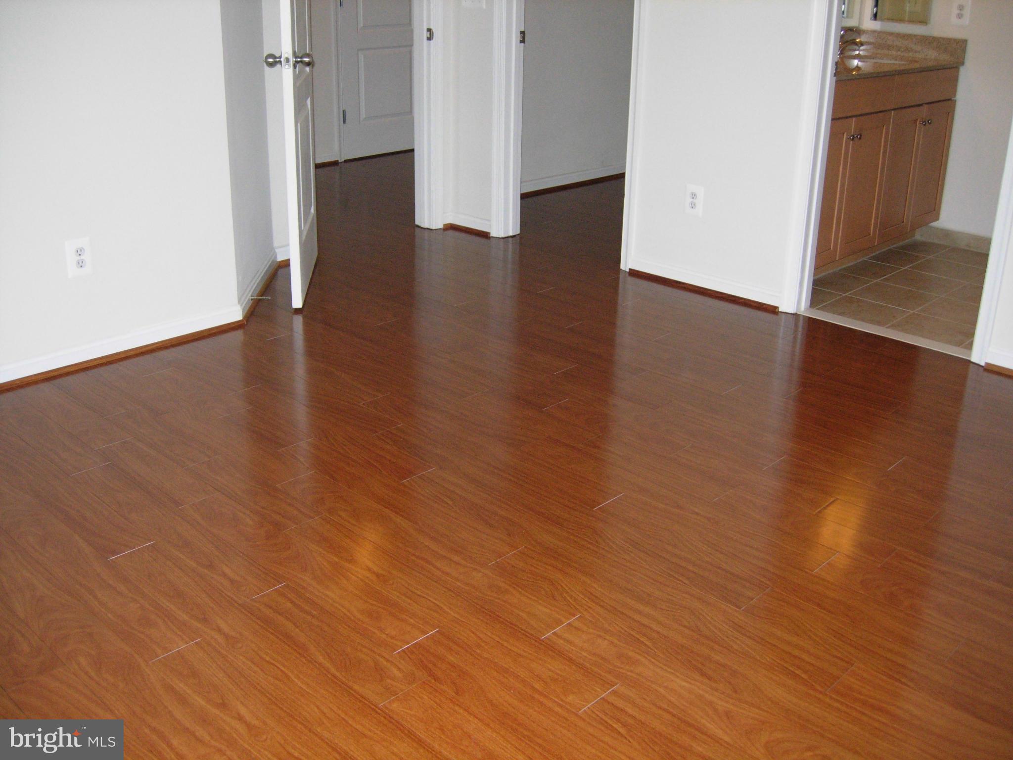 LANSDOWNE TOWN CENTER - Residential Lease