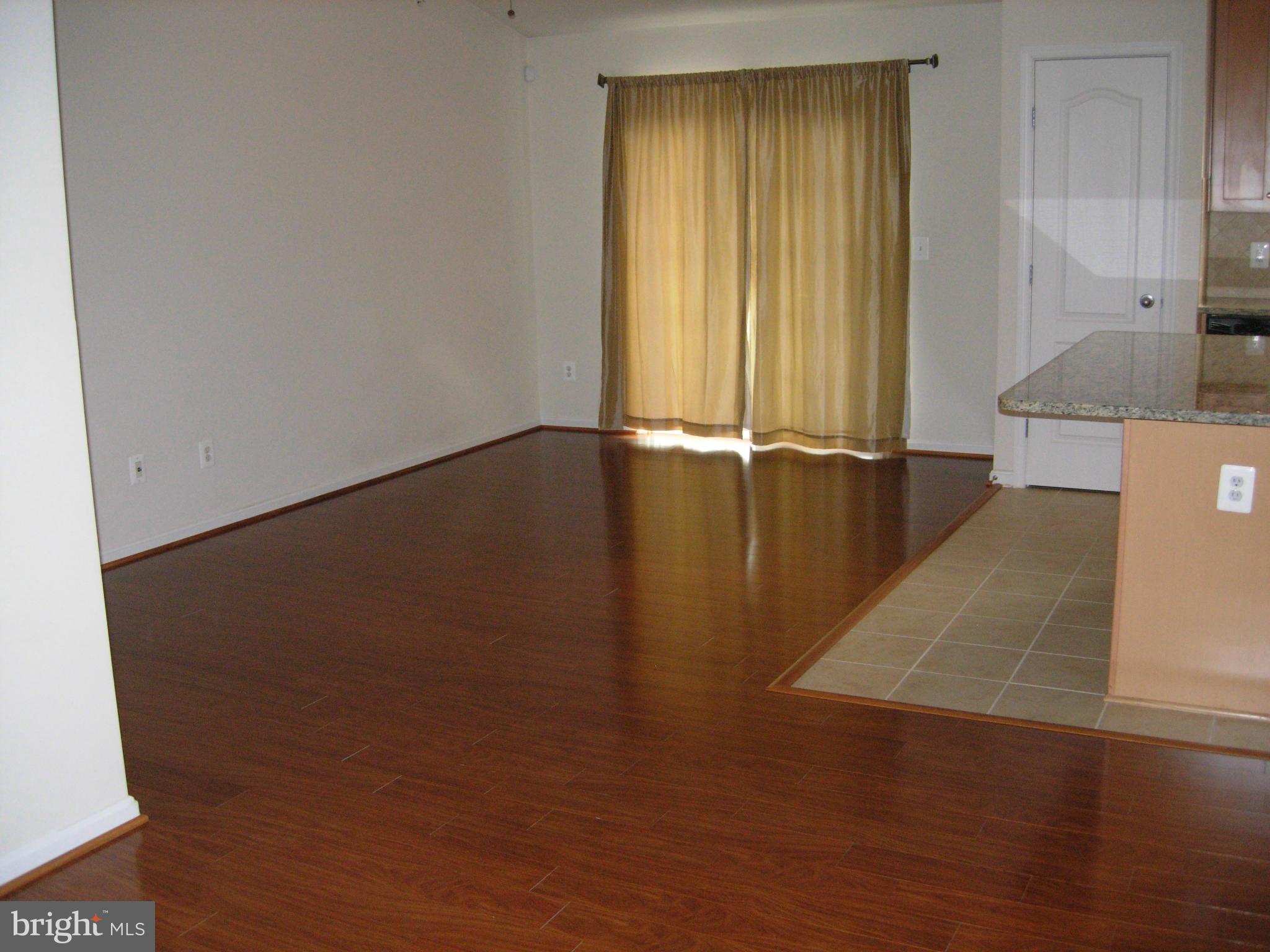 LANSDOWNE TOWN CENTER - Residential Lease