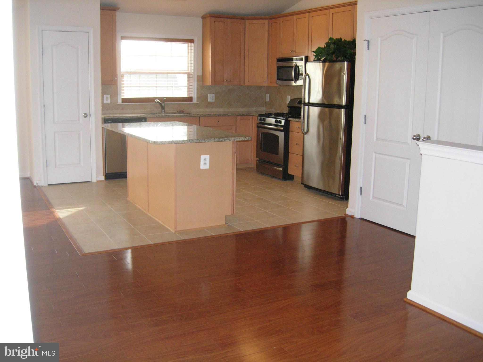 LANSDOWNE TOWN CENTER - Residential Lease