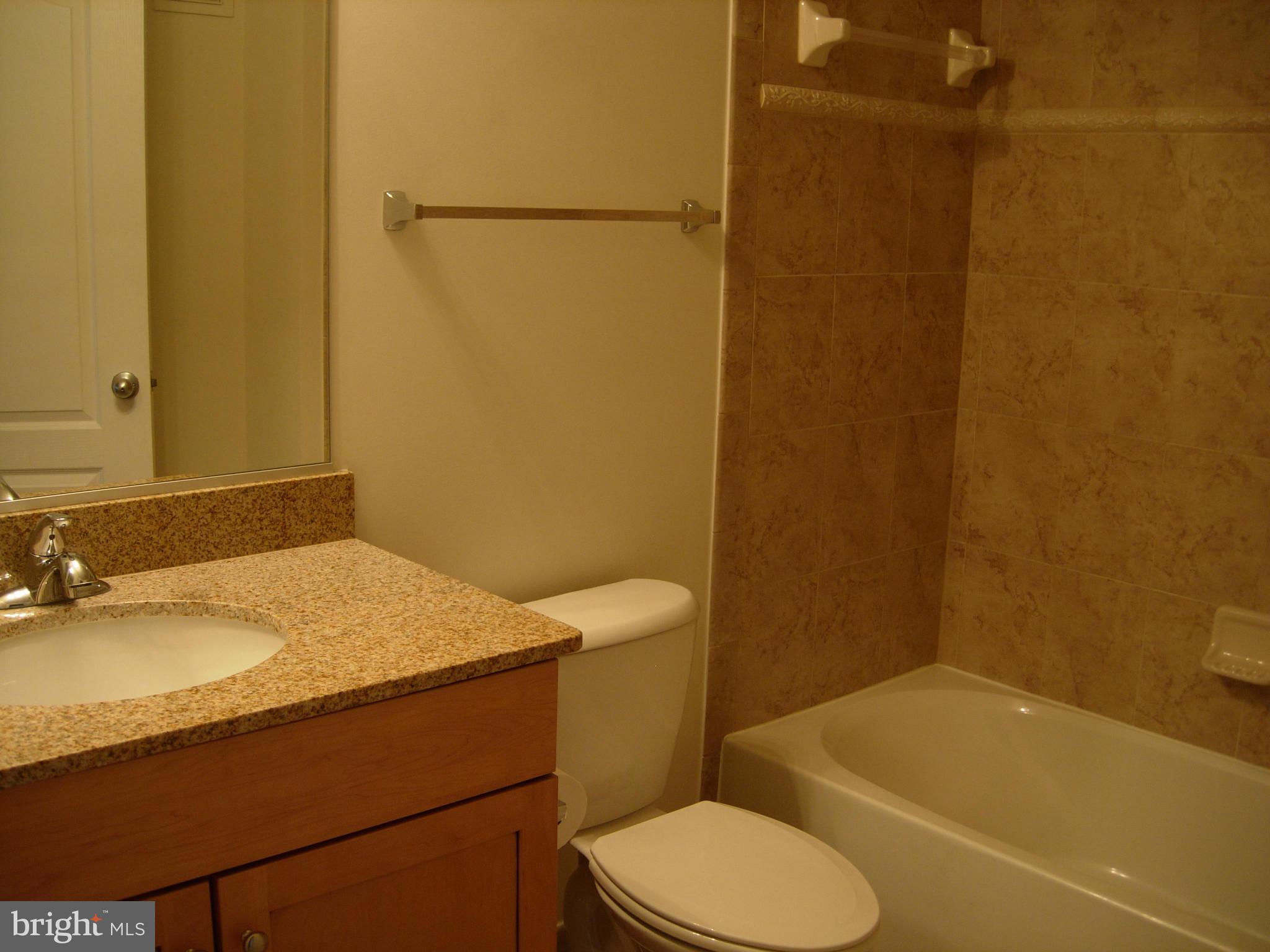 LANSDOWNE TOWN CENTER - Residential Lease