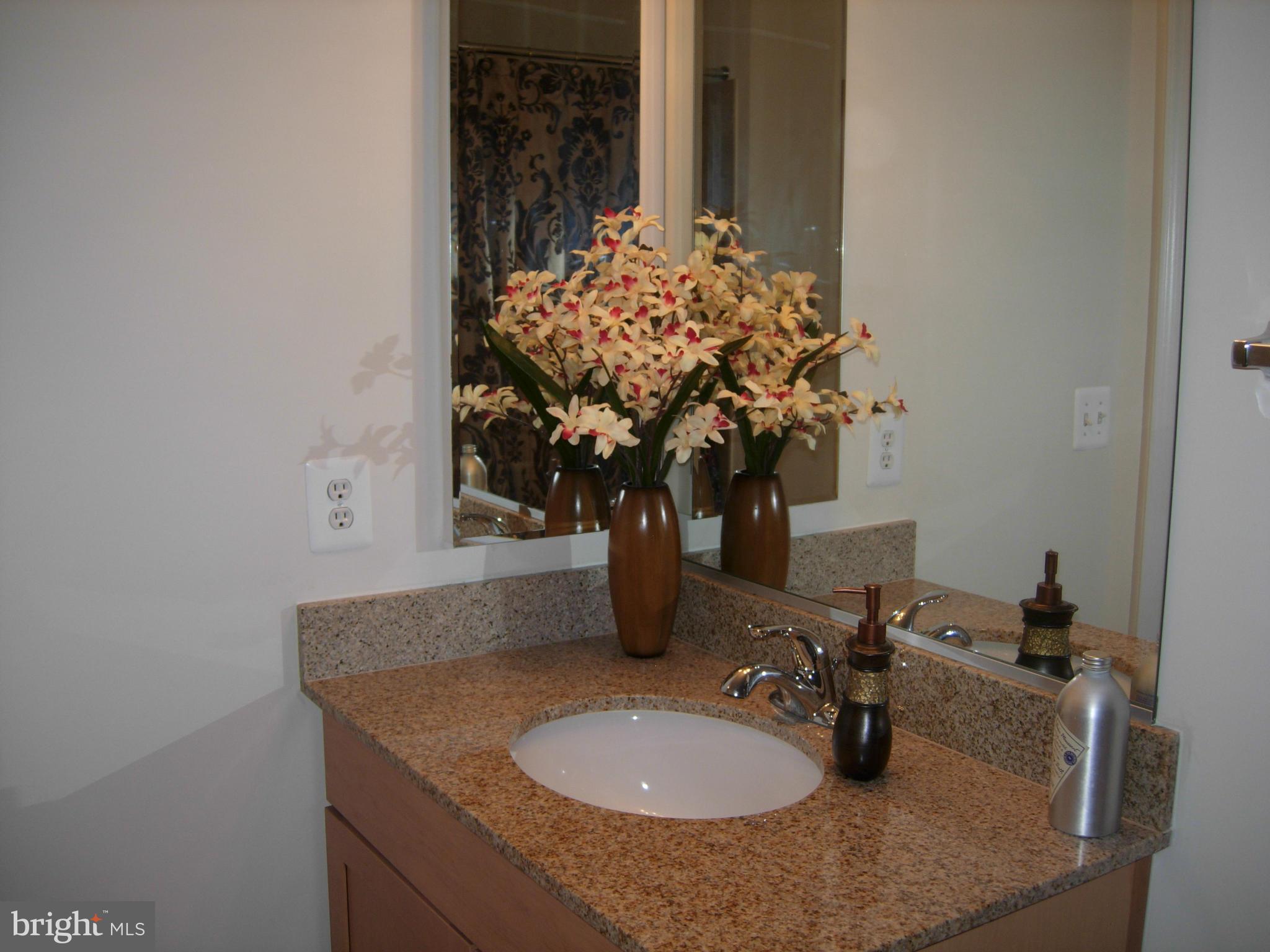 LANSDOWNE TOWN CENTER - Residential Lease