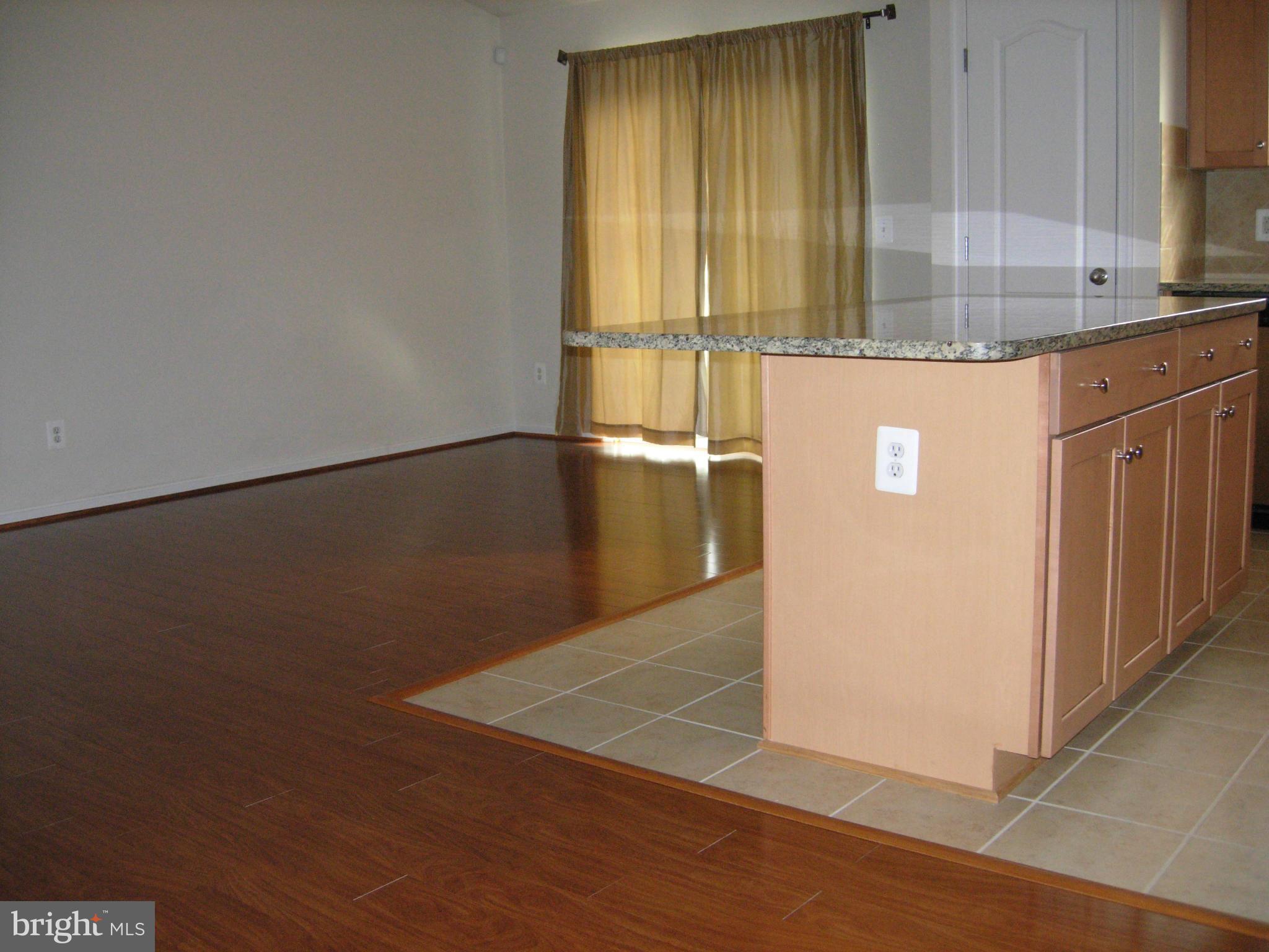 LANSDOWNE TOWN CENTER - Residential Lease