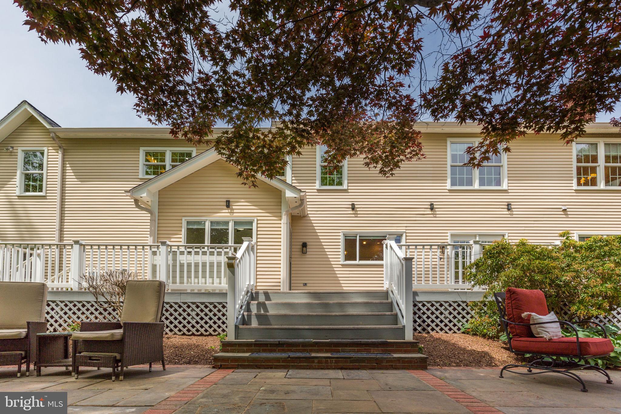 FOXLAIR ACRES - Residential Lease