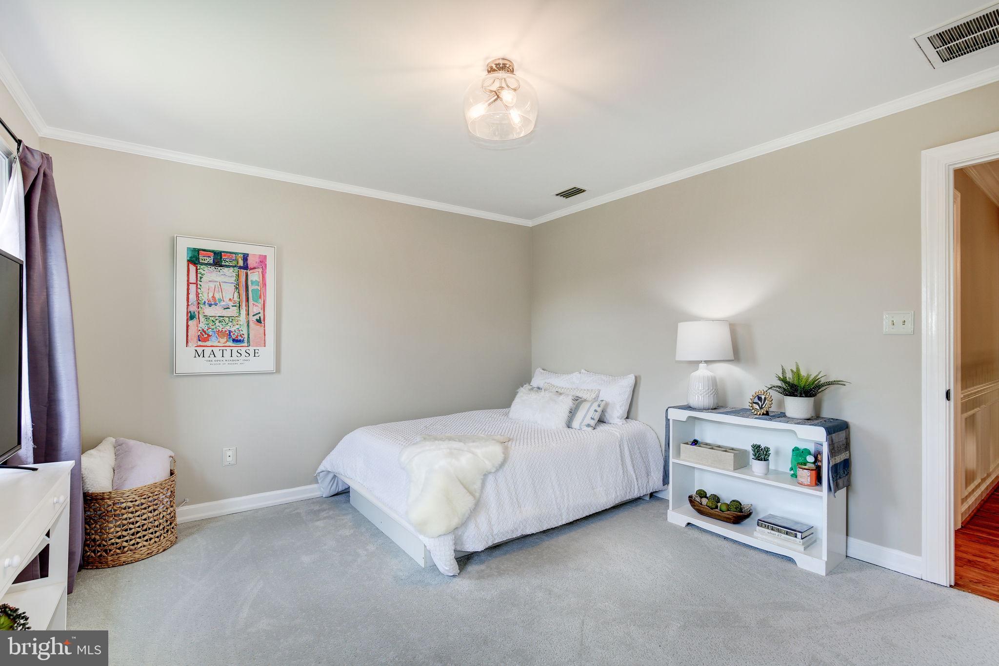 FOXLAIR ACRES - Residential Lease