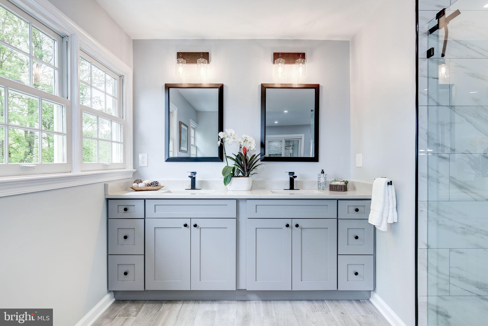 FOXLAIR ACRES - Residential Lease