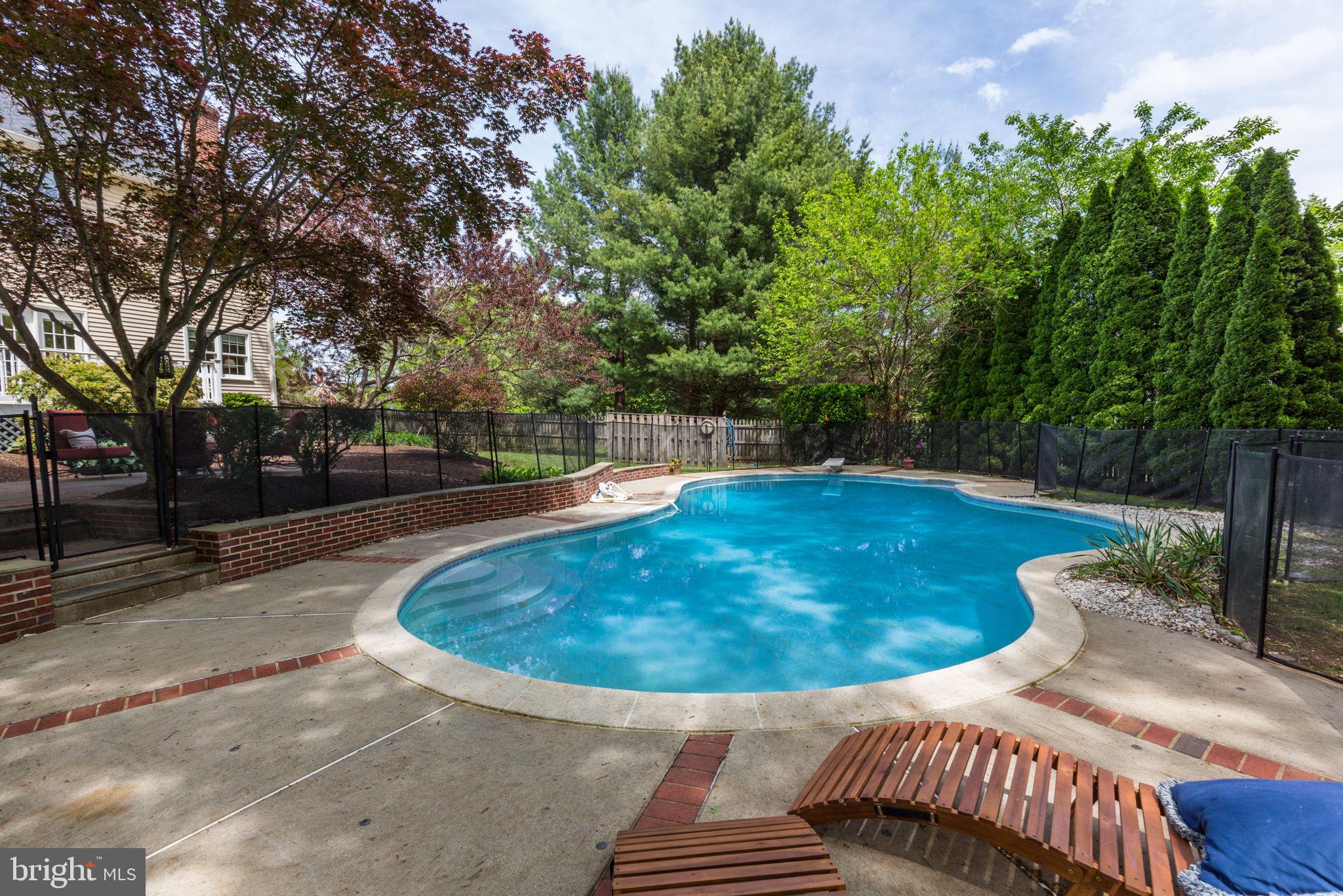 FOXLAIR ACRES - Residential Lease