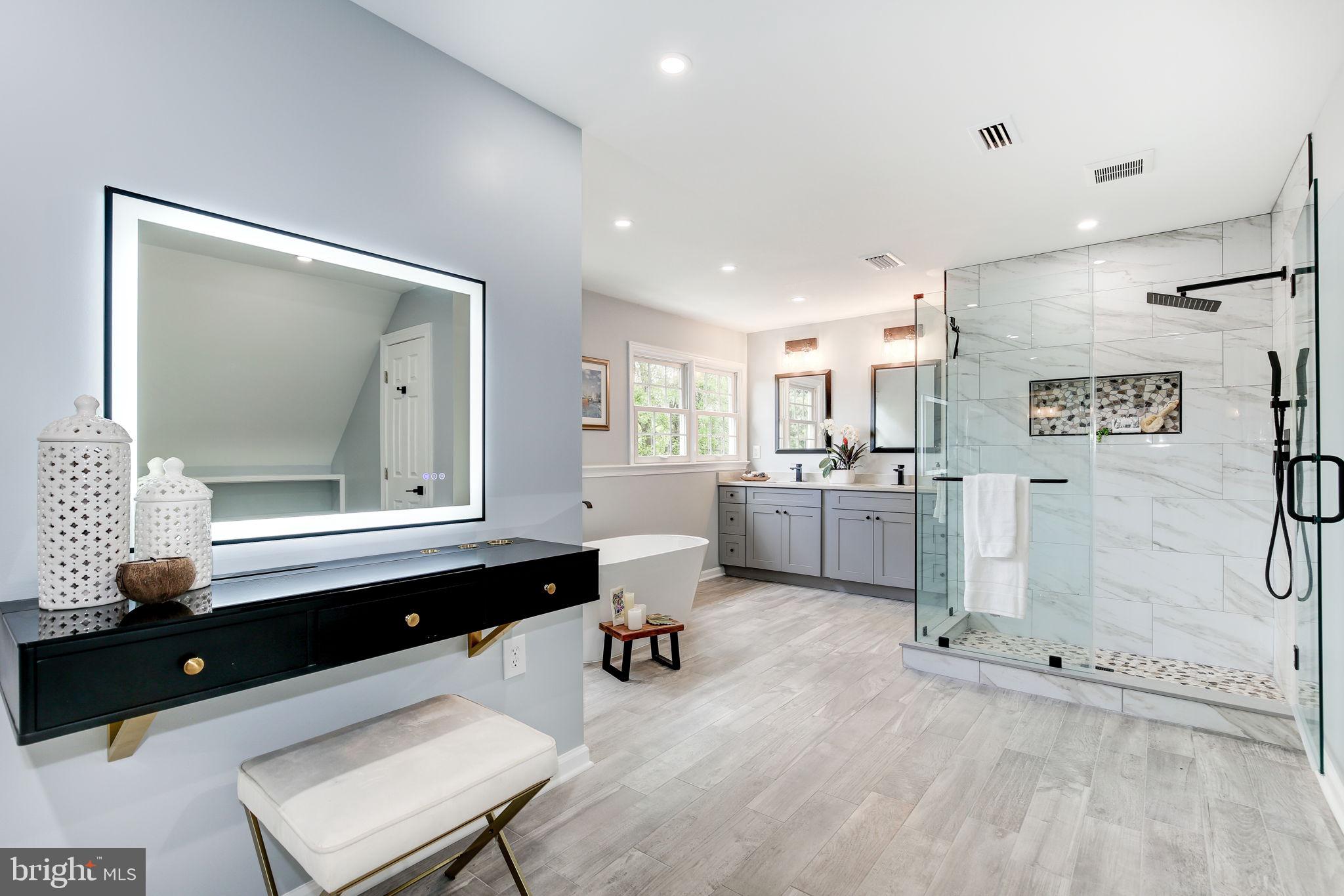 FOXLAIR ACRES - Residential Lease