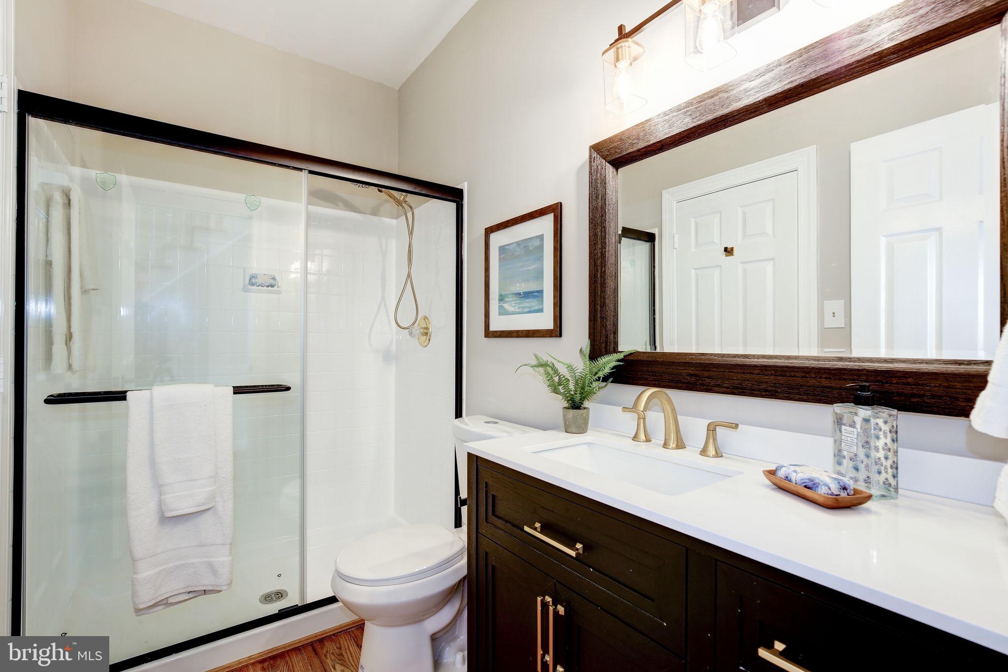 FOXLAIR ACRES - Residential Lease