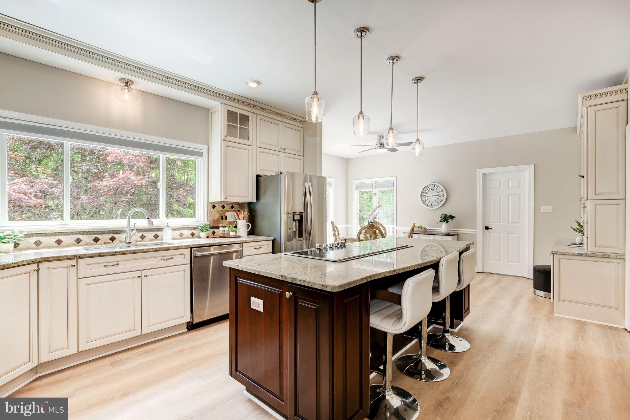 FOXLAIR ACRES - Residential Lease